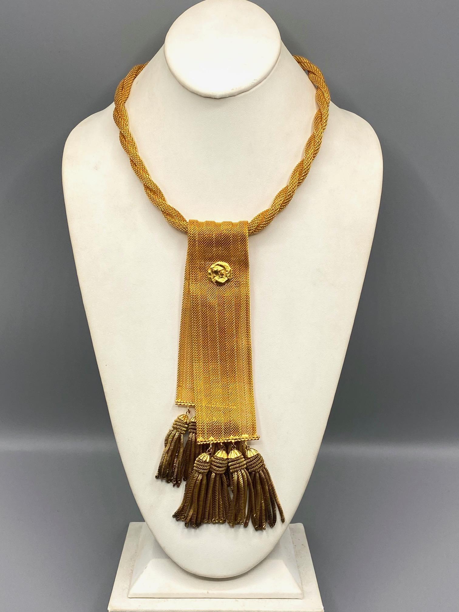 William DeLillo 1970s Mesh Ribbon & Tassel Brooch & Pendant Necklace In Good Condition For Sale In New York, NY