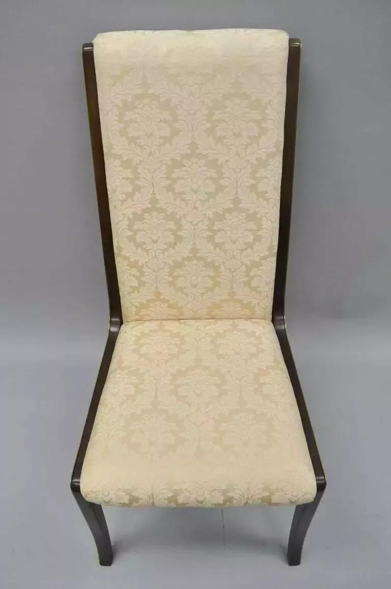XX secolo William Doezema Baker Mastercraft - Sedie da pranzo imbottite con intarsi in ottone - Coppia in vendita