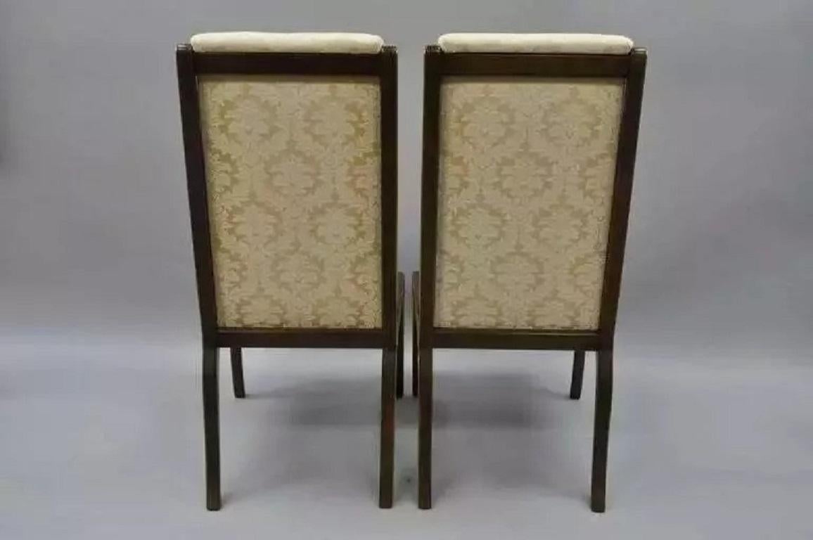 William Doezema Baker Mastercraft - Sedie da pranzo imbottite con intarsi in ottone - Coppia in vendita 1