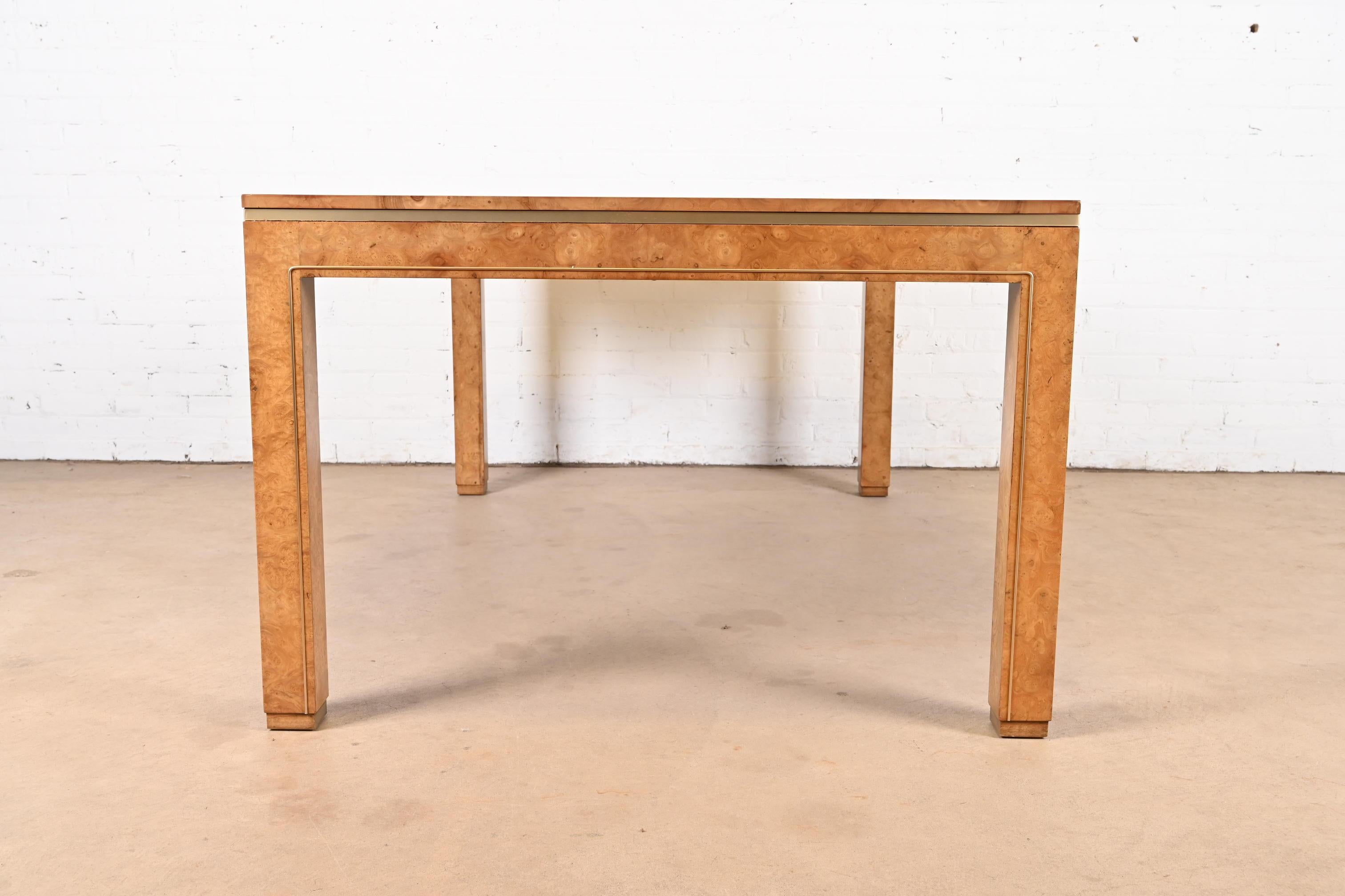 William Doezema for Mastercraft Hollywood Regency Burl and Brass Dining Table 13