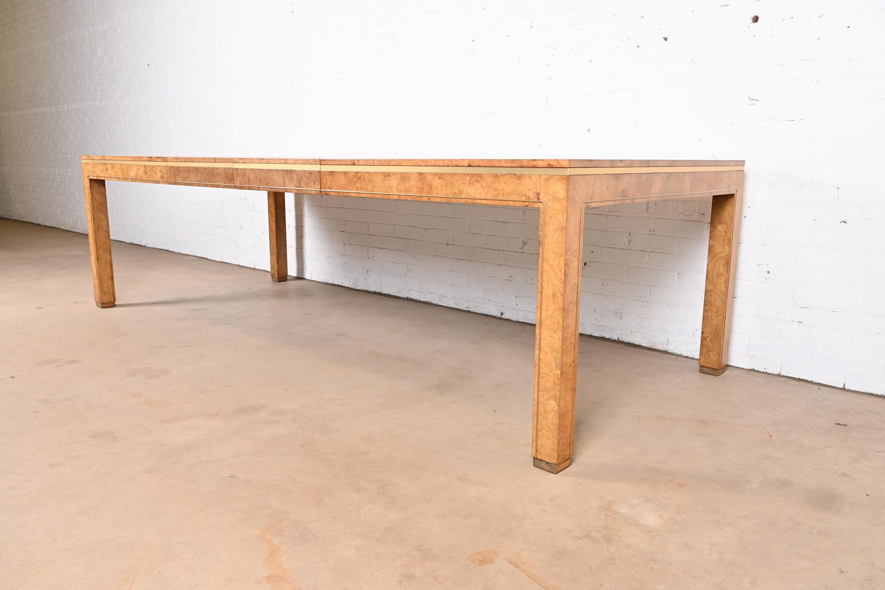 William Doezema for Mastercraft Hollywood Regency Burl and Brass Dining Table In Good Condition In South Bend, IN