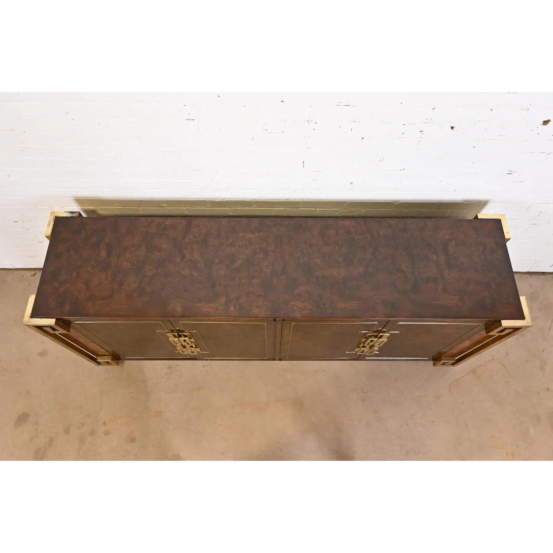 William Doezema für Mastercraft Mid-Century Modern Sideboard-Anrichte aus Wurzelholz im Angebot 3
