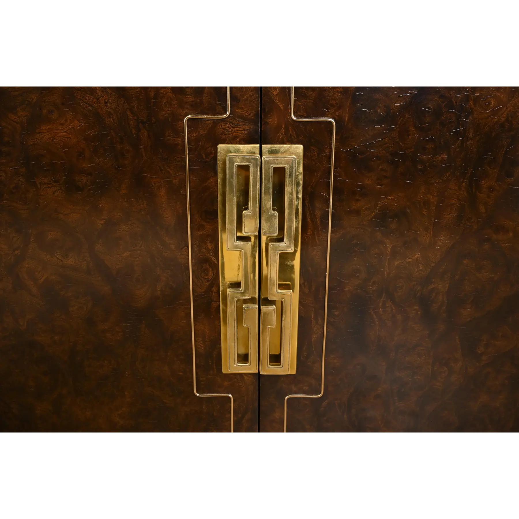 William Doezema für Mastercraft Mid-Century Modern Sideboard-Anrichte aus Wurzelholz (Messing) im Angebot