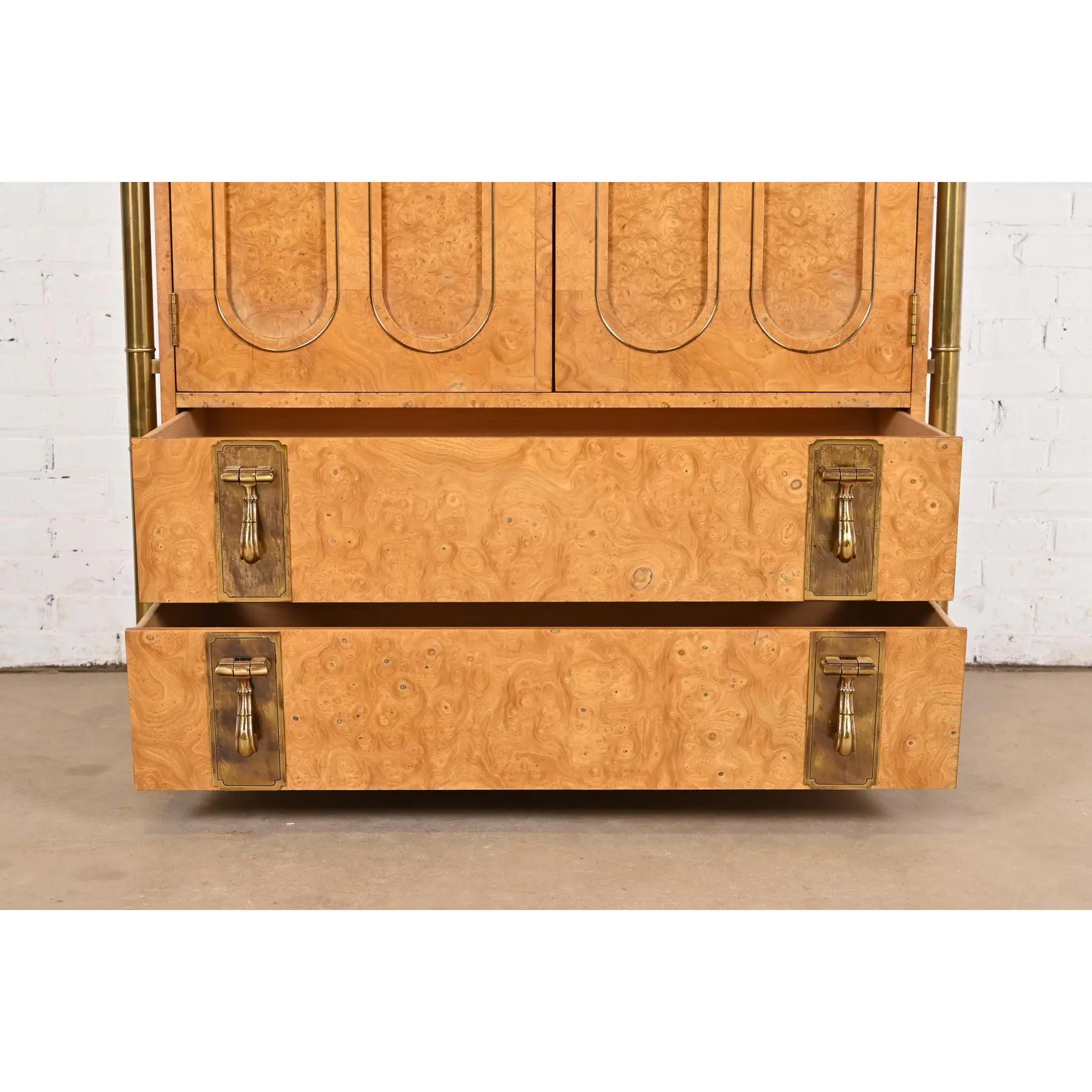 William Doezema per Mastercraft Armoire Hollywood Regency moderno di metà secolo in vendita 2