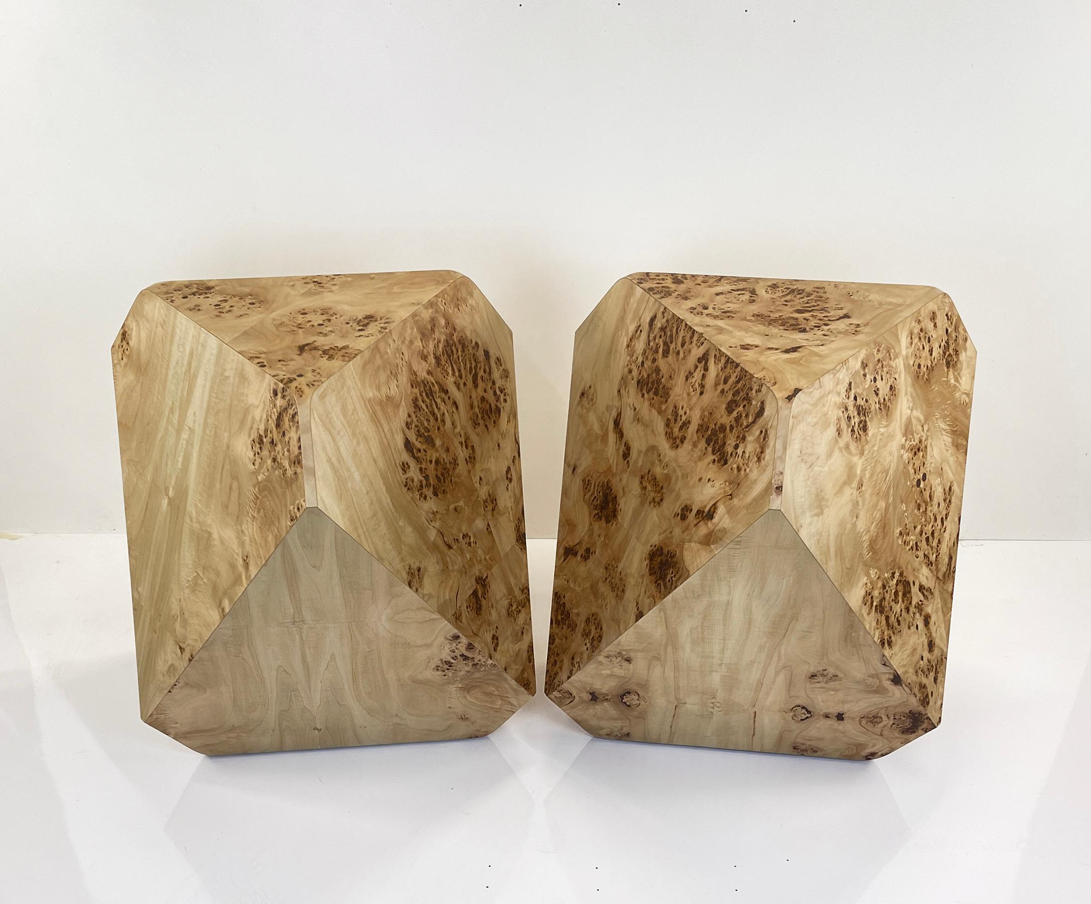 American William Earle's iconic 'hal' dining pedestals in European Mappa burl For Sale