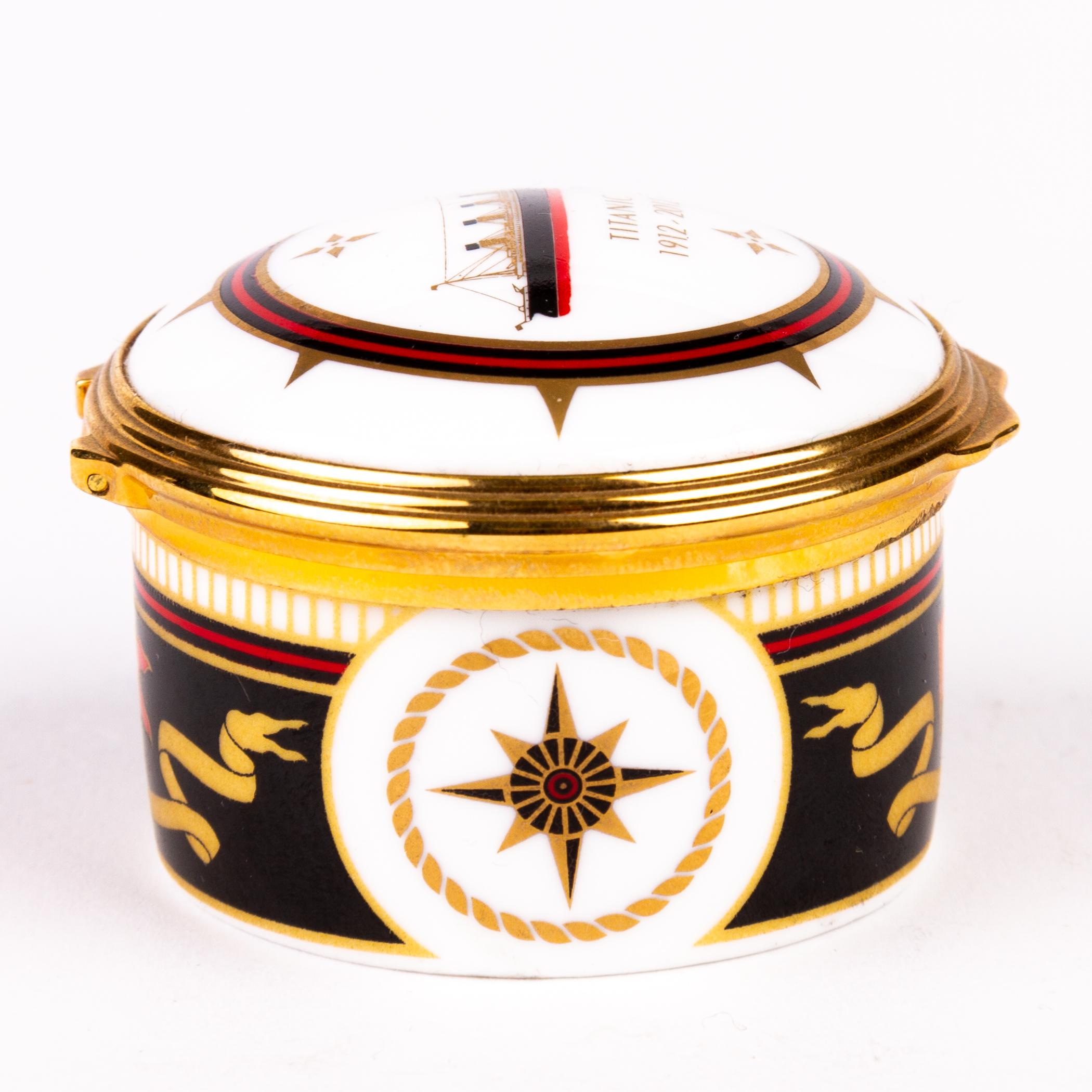 William Edwards Titanic Nautical Interest 24KT Gold Porcelain Pillbox  In Good Condition For Sale In Nottingham, GB