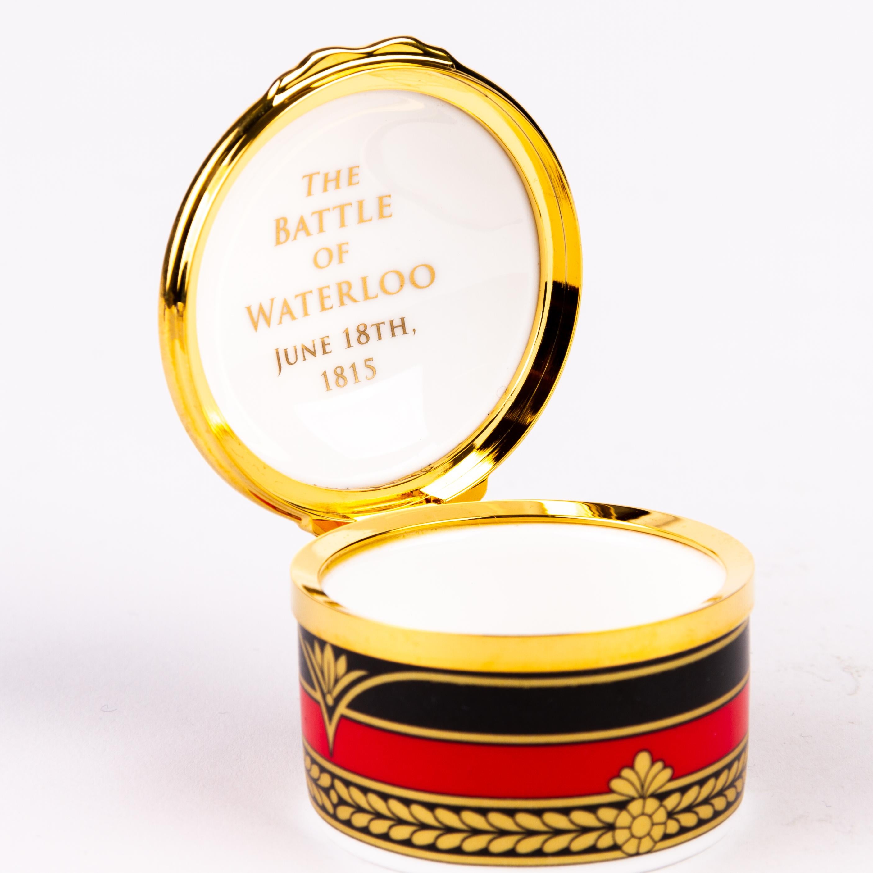 William Edwards Waterloo 24KT Gold Porcelain Pillbox   For Sale 2