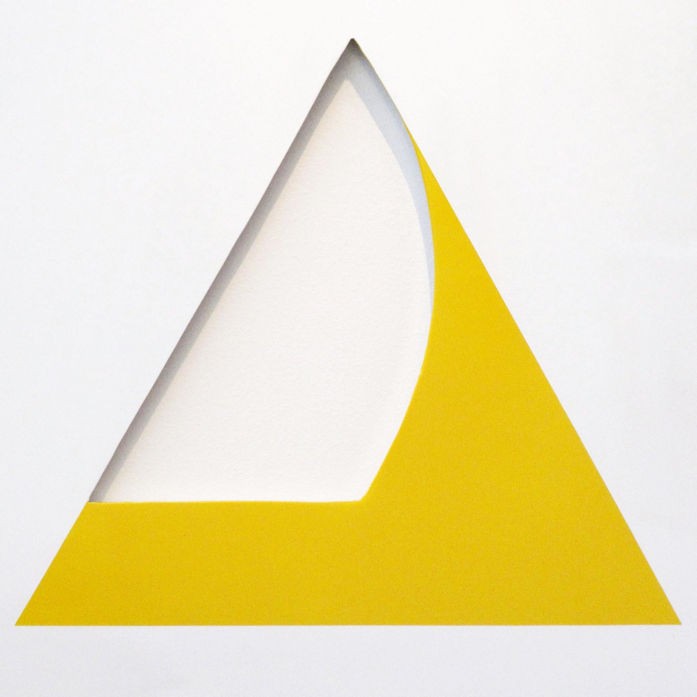 Pivot Yellow - Sculpture by William Fares