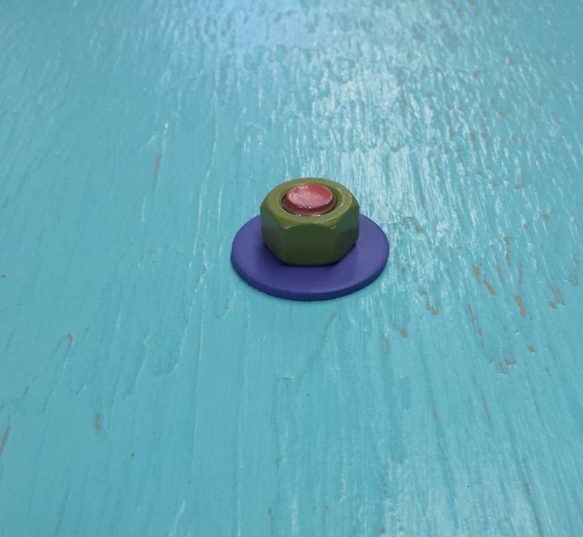 Peinture mixte intitulée : Wingnut en vente 11