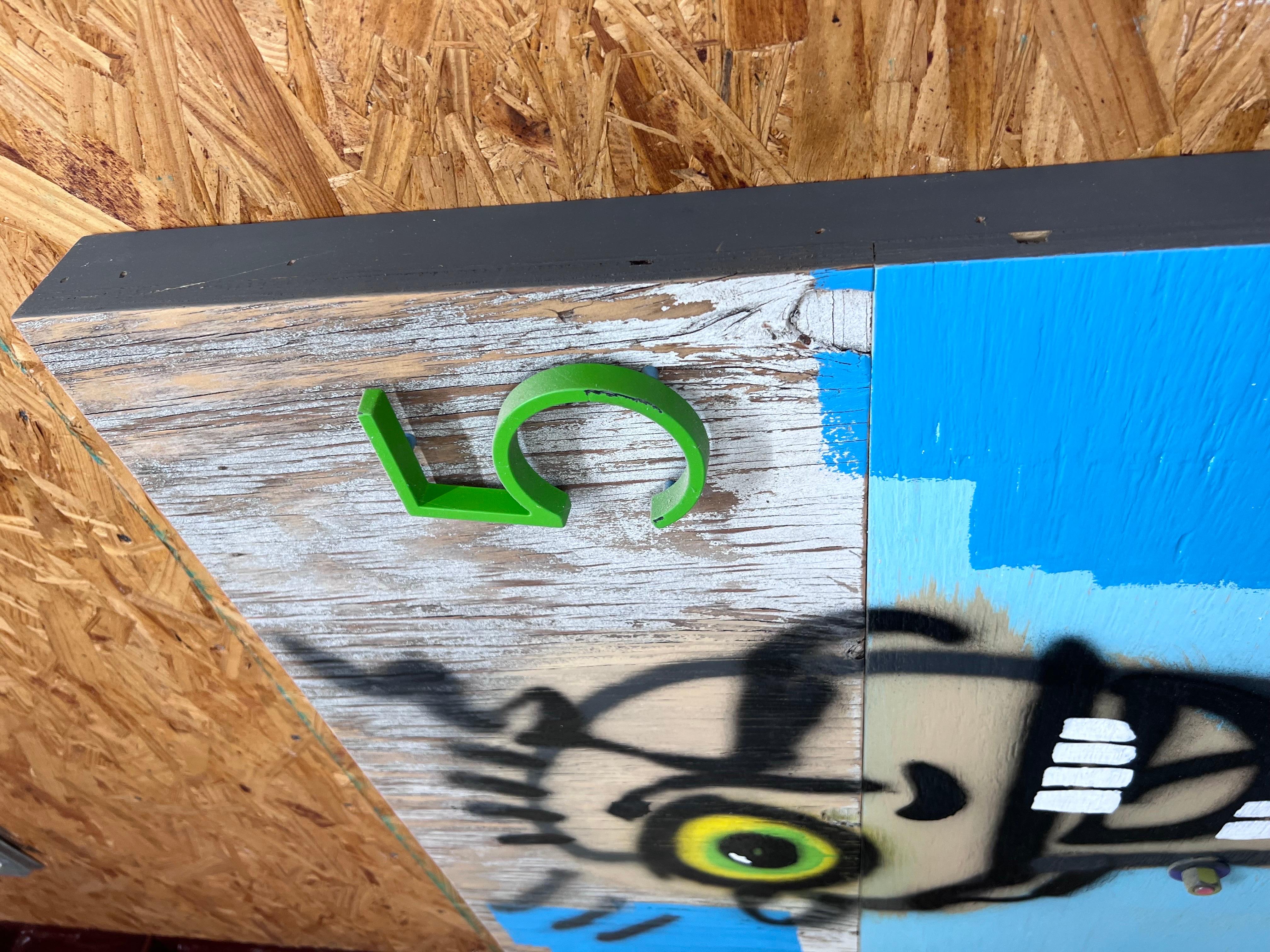 Peinture mixte intitulée : Wingnut en vente 6
