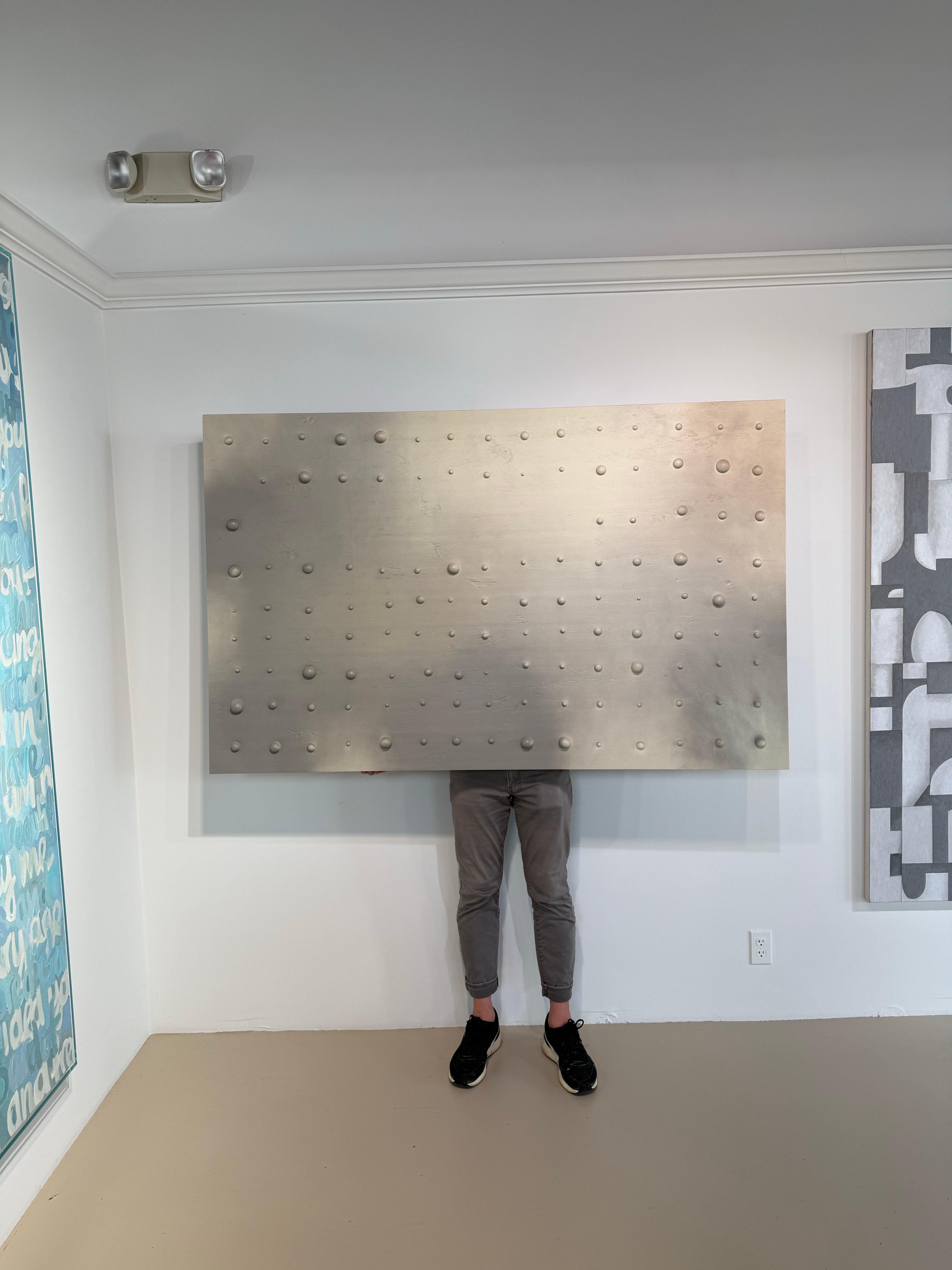 Ensamblaje de madera pintado con pintura acrílica y capa transparente 
Título : Neutralidad
cornamusa de madera en la parte posterior para colgar en ambos sentidos
Vertical u horizontal 

Nacido en Tallahasee Fl, William comenzó su carrera artística