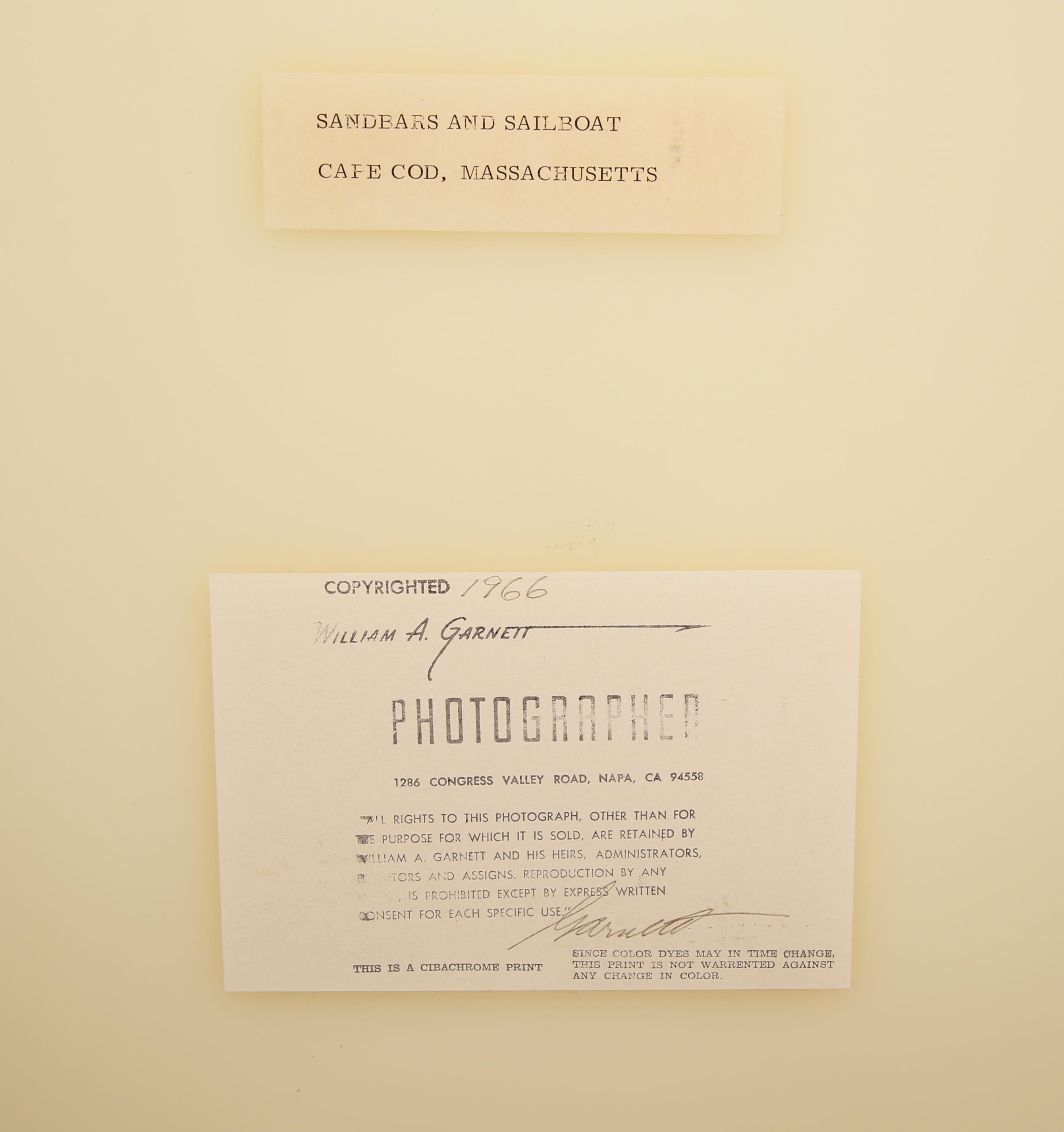 Bancos de arena y velero
Cape Cod, Massachusetts

handsigniert - verso auf Label

Fotografía
Cibachrome Print auf Acryl

Zustand: leichte Lagerspuren, leichter Rand ehem. Rahmung
