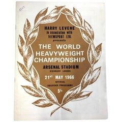 Vintage Henry Cooper signed 1966 World Heavyweight Championship programme 