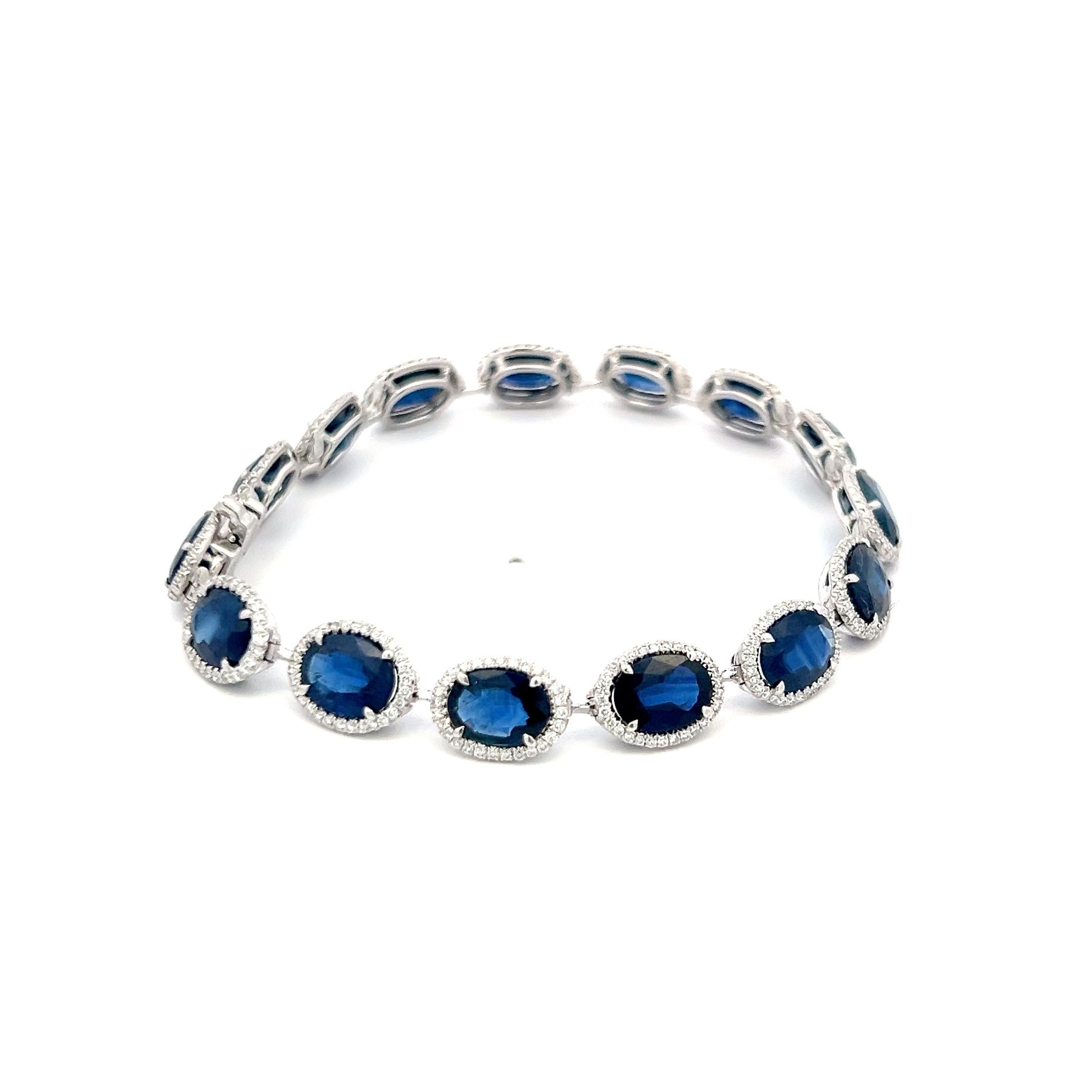 Designer :
WILLIAM GOLDBER
Titre :
William Goldber 21.57 Carat Oval Shape Sapphire 2.00 Carat Round Brilliant F VS Diamond Platinum Link Bracelet
Le style :
Lien
Métal :
Platine
Pierre précieuse 1 :
19.27 Carat Saph
Nombre de pierres :
14
Forme