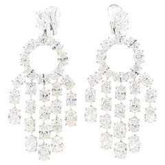 Boucles d
oreilles pendantes en diamant ovale 32ct William Goldberg
