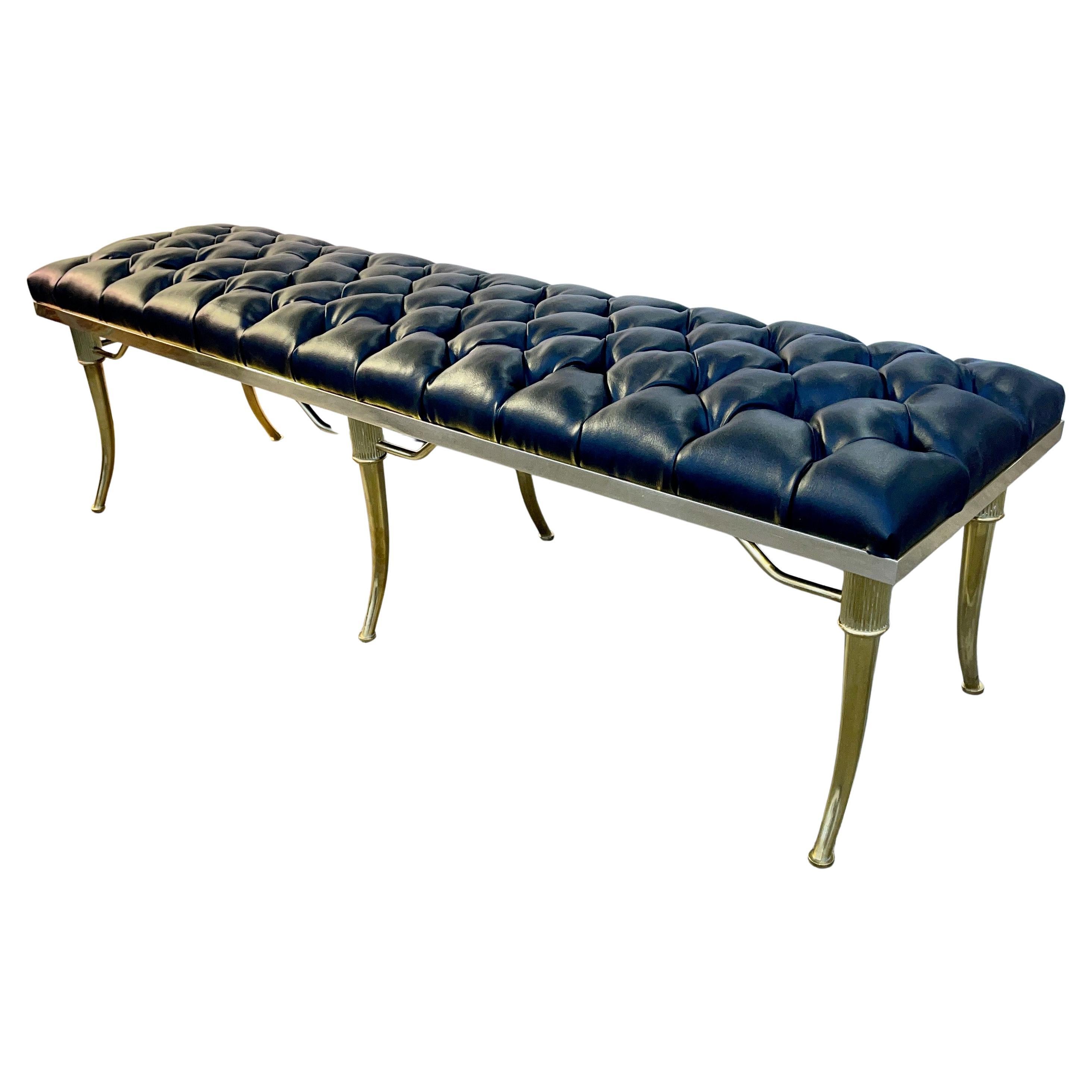 Panchina in ottone di William Haines, ecopelle trapuntata, gambe a sciabola, 1960