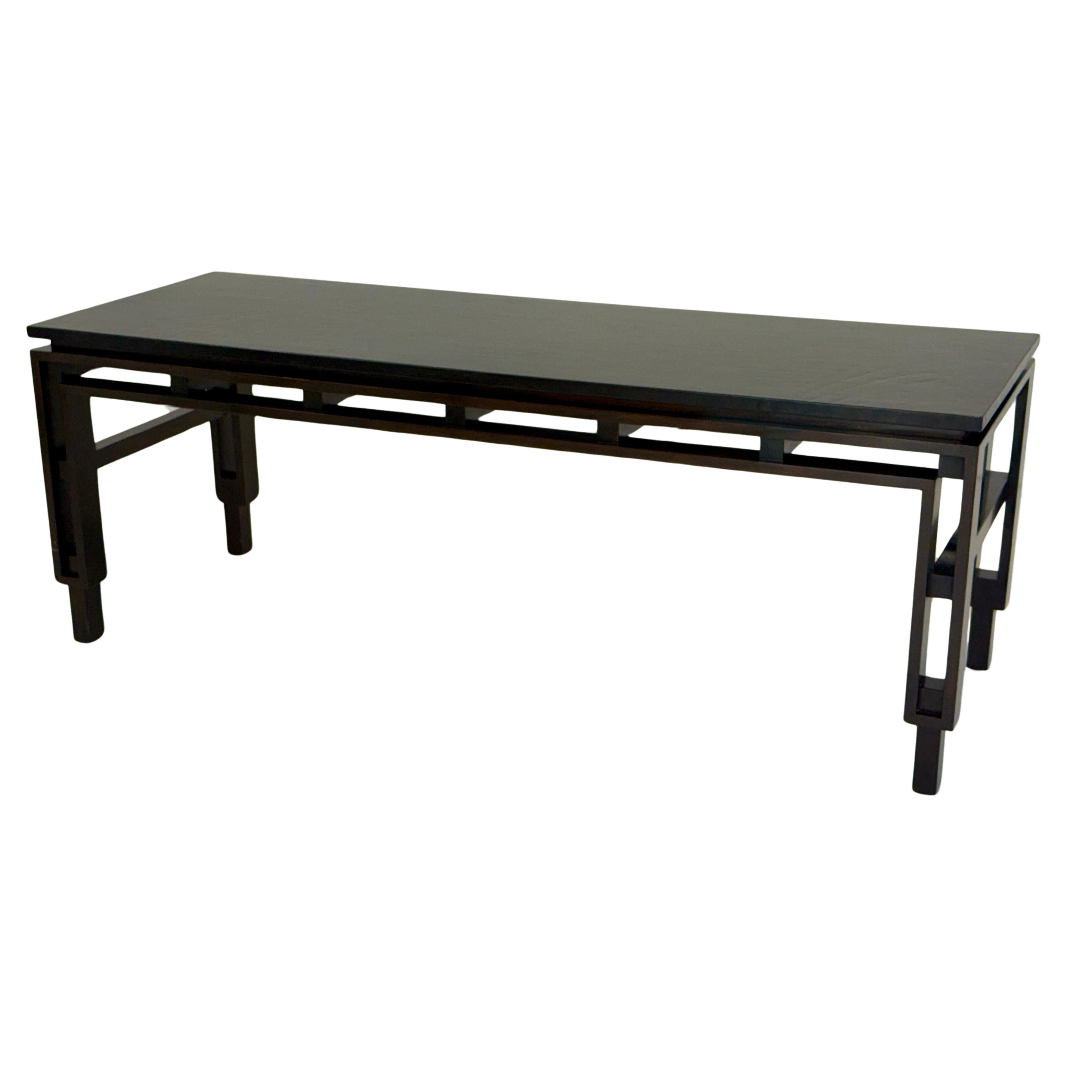 Tavolo moderno William Haines con piano rivestito in pelle di tartaruga e base modernista