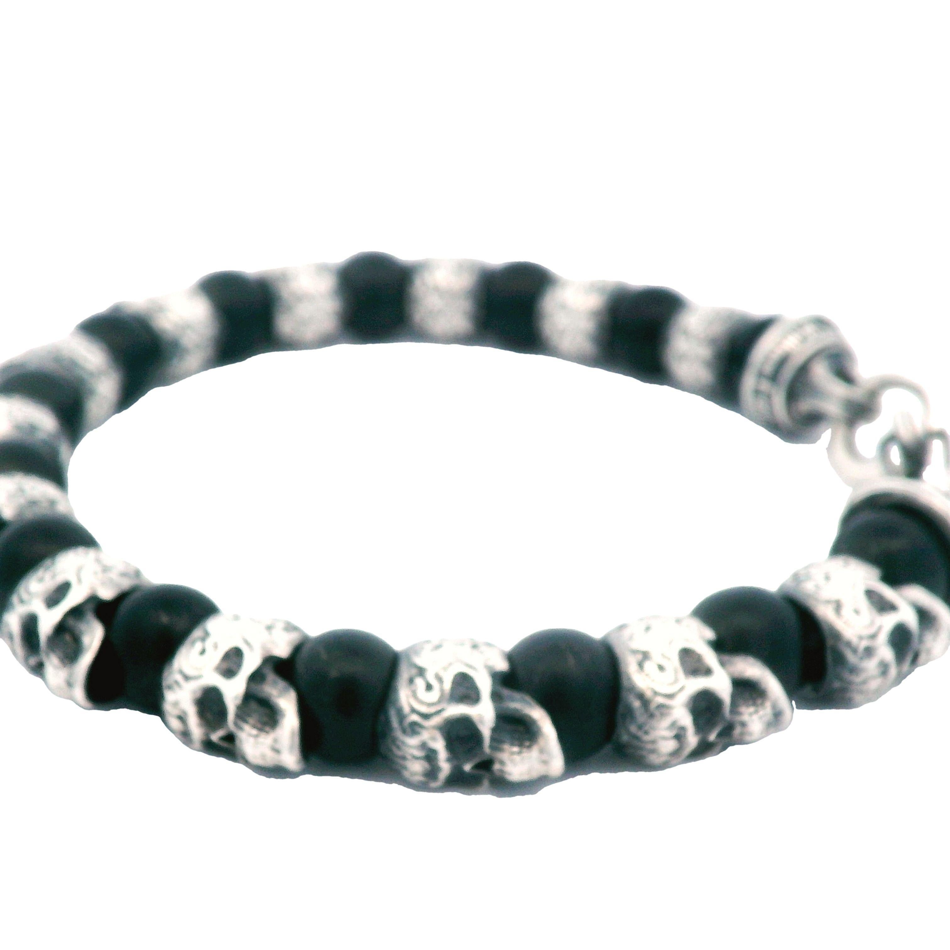 Contemporary WILLIAM HENRY Alternating Shaman Onyx & Silver Skull Bracelet 925 Silver For Sale