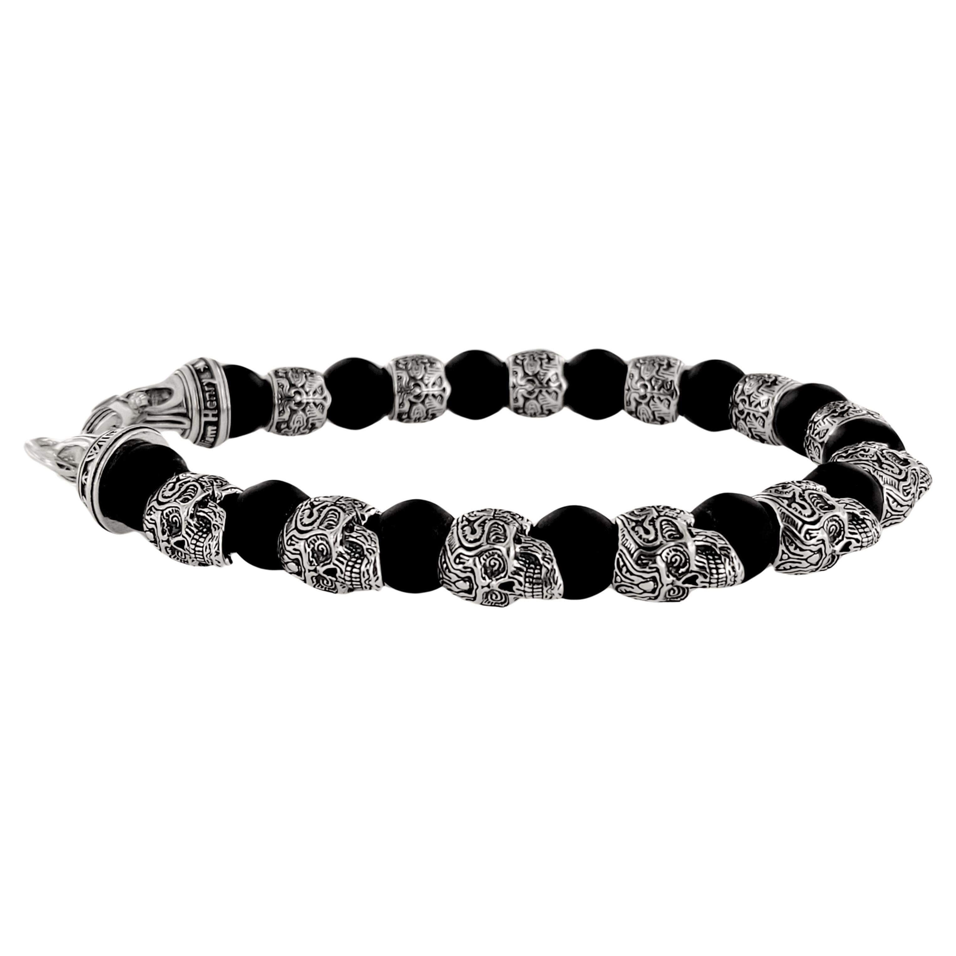 Bracelet de perles pour hommes avec alternance de crânes en argent et d'onyx noir