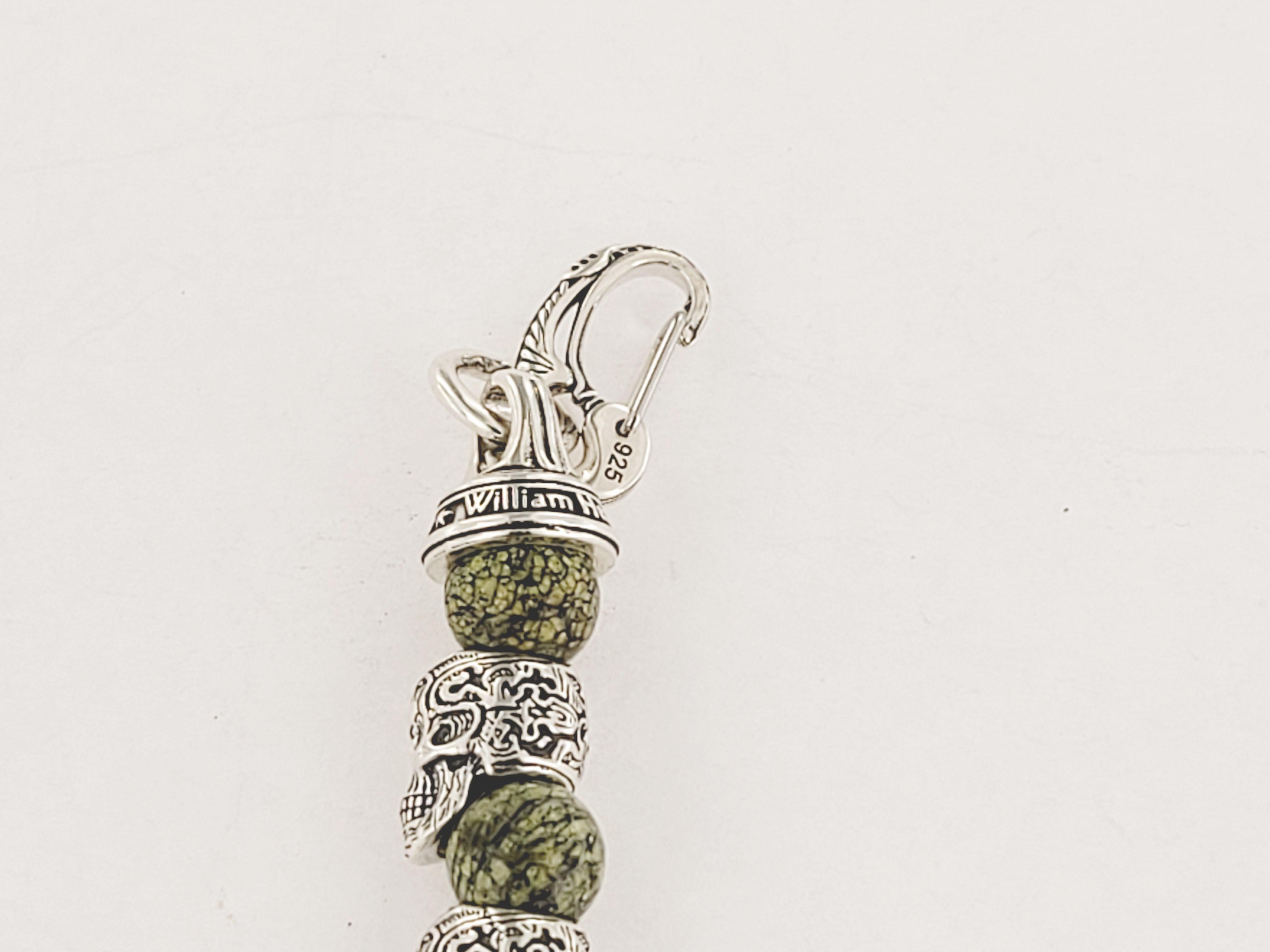 William Henry Reliant Silver Skull and Green Serpentine Bead Bracelet In New Condition In New York, NY