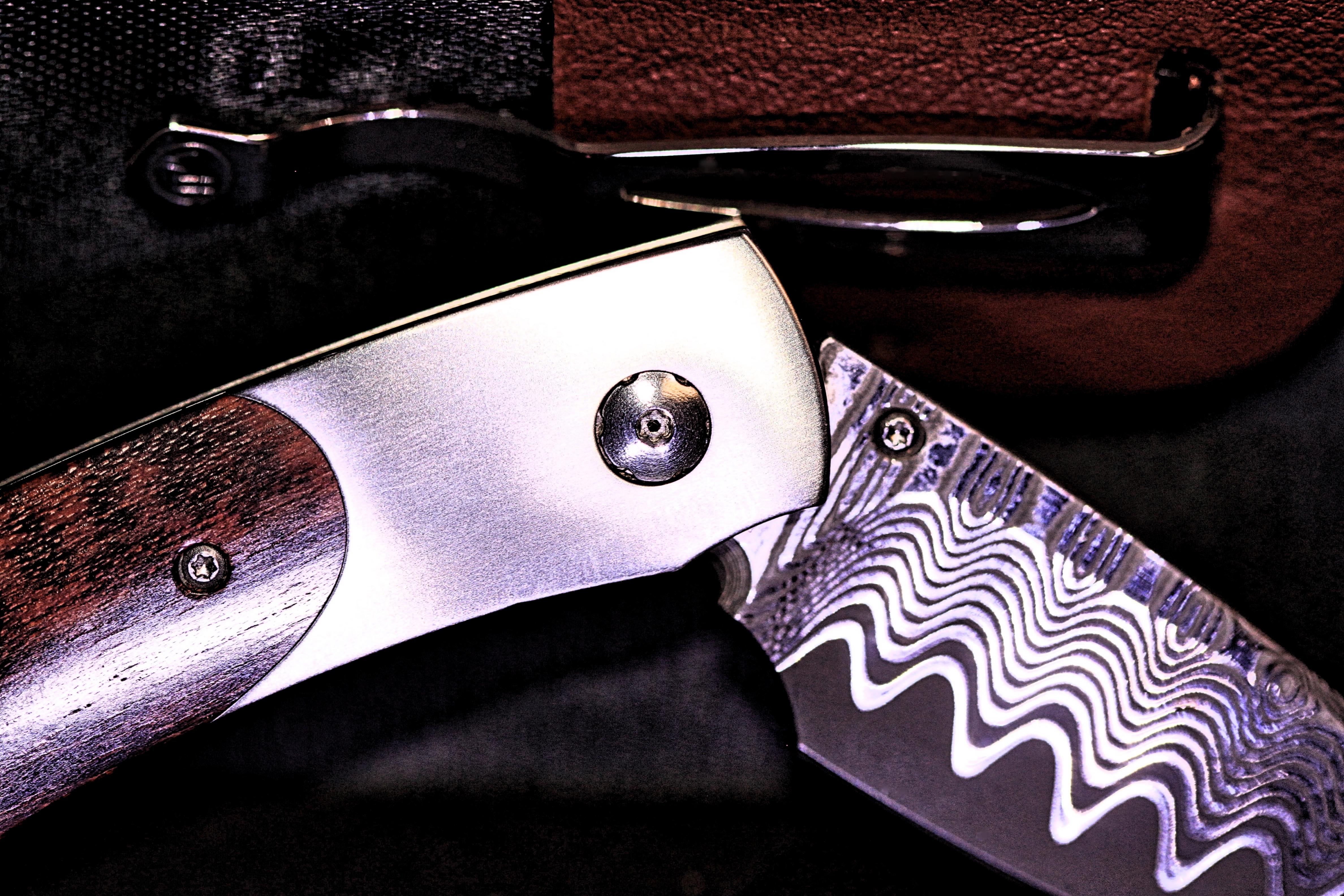 William Henry Snakewood Knife with Damascus Steel Blade im Angebot 1