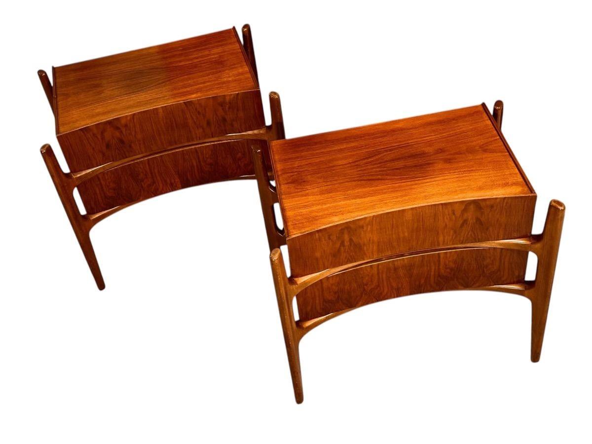 Walnut William Hinn “Exoskeleton” Pair Nightstands Sweden, 1950 For Sale