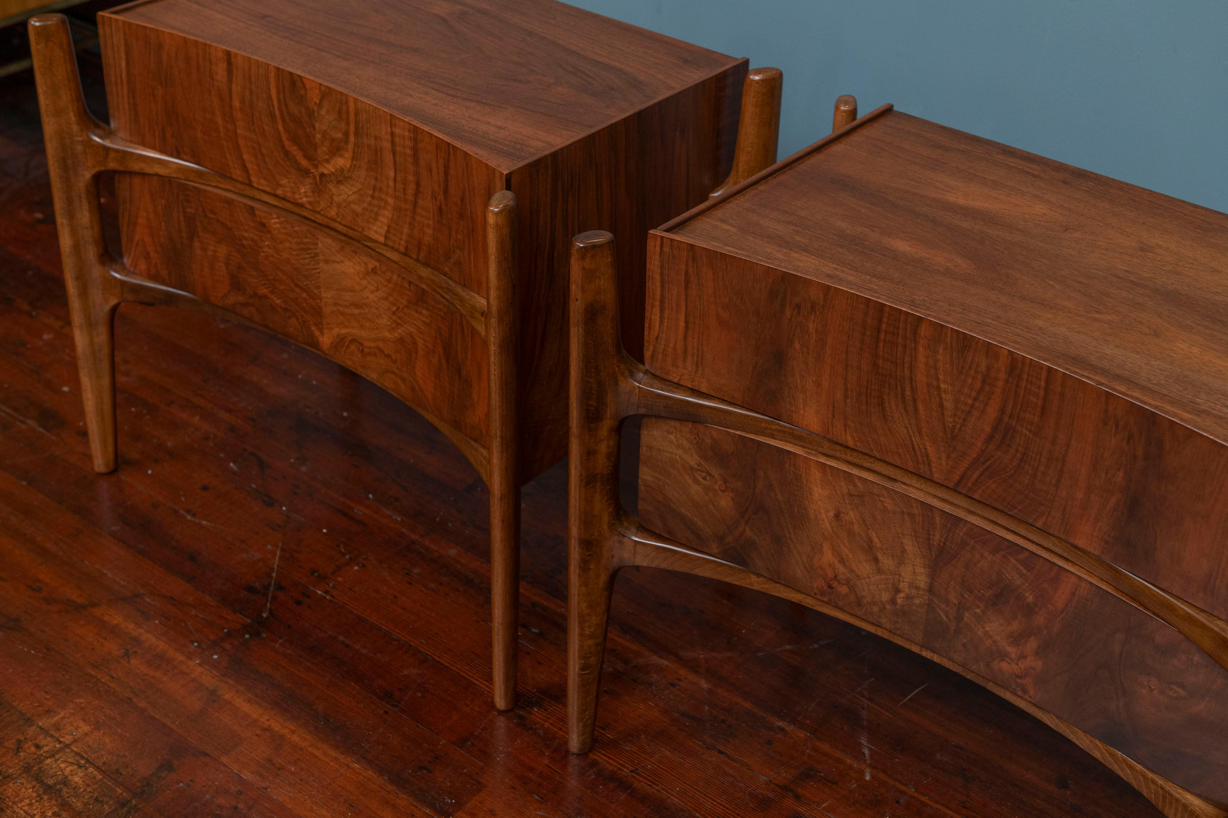 William Hinn Nightstands In Good Condition For Sale In San Francisco, CA