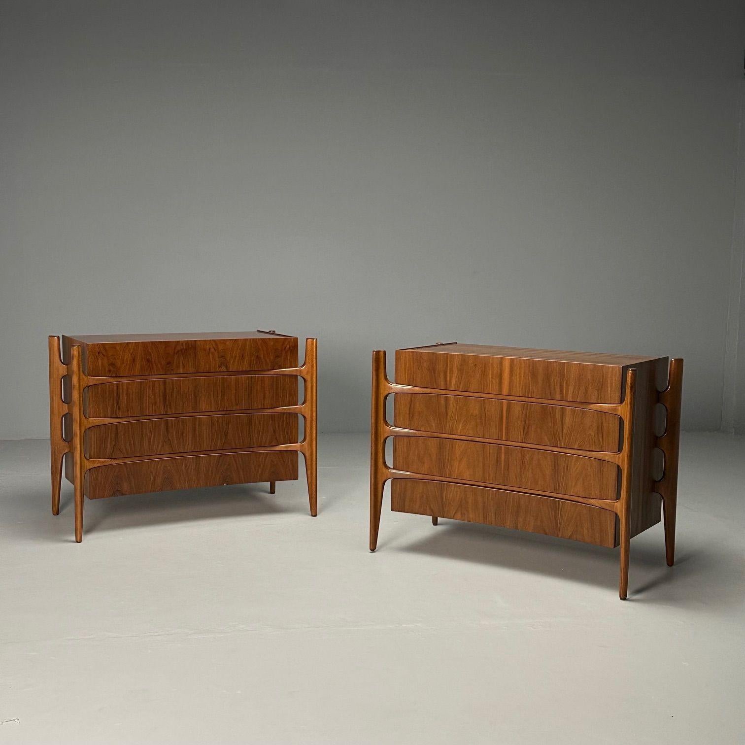 William Hinn, Schwedische Mid-Century Modern-Kommoden, Skulpturale Kommoden, Nussbaum, 1970er Jahre

Zwei moderne 