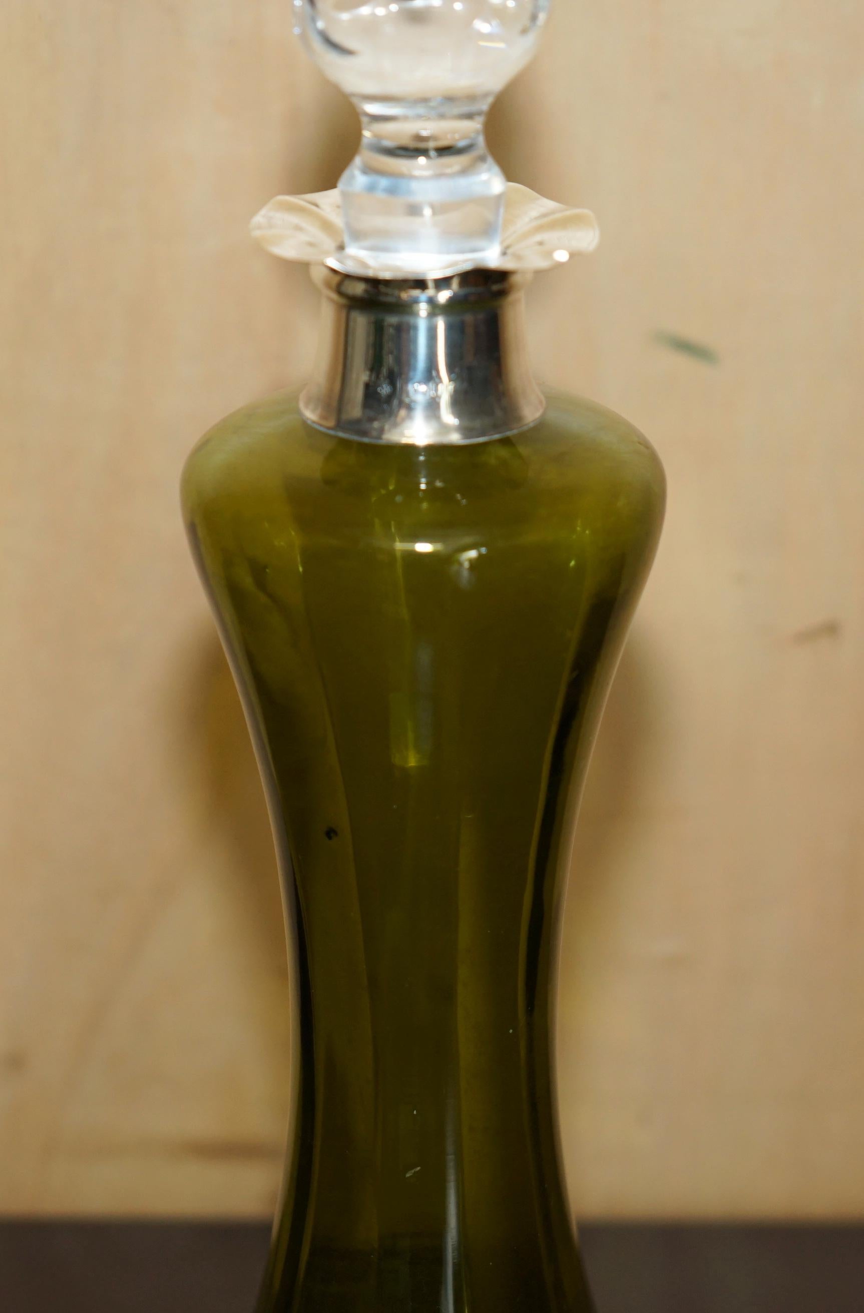 Tardo vittoriano WILLIAM HUTTON ANTICO Greene & Greene PORT SPIRIT DECANTER STERLING SILVER COLLAR in vendita