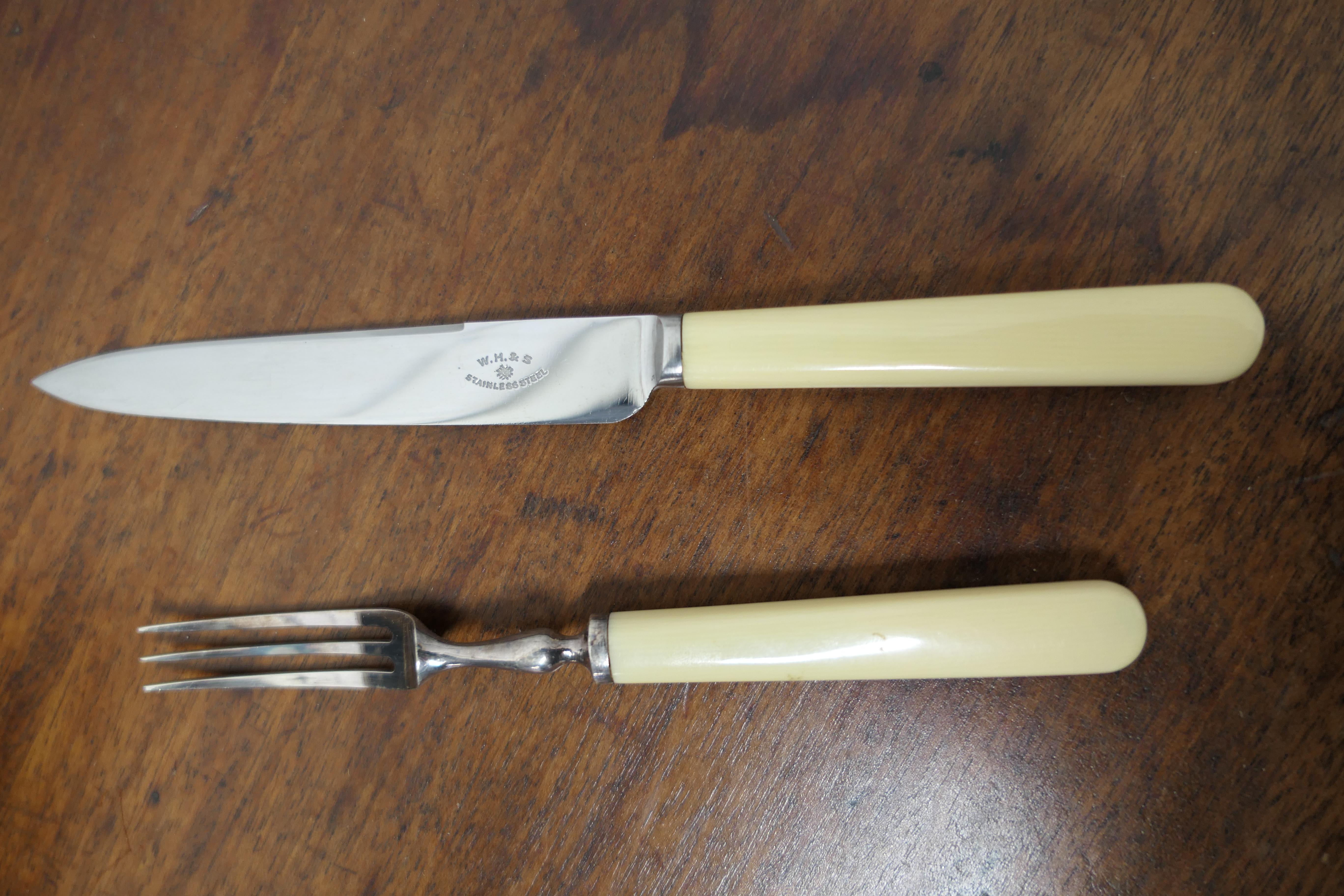 Adam Style William Hutton & Sons Desert Cutlery Canteen For Sale