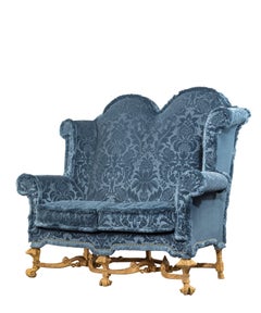 William III Baroque Carved Giltwood Settee