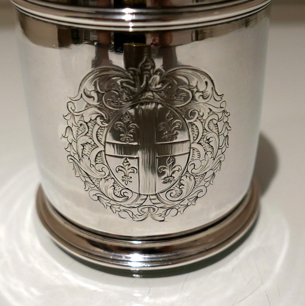 Queen Anne William III Britannia Silver Pint Mug London 1697 Benjamin Pyne For Sale
