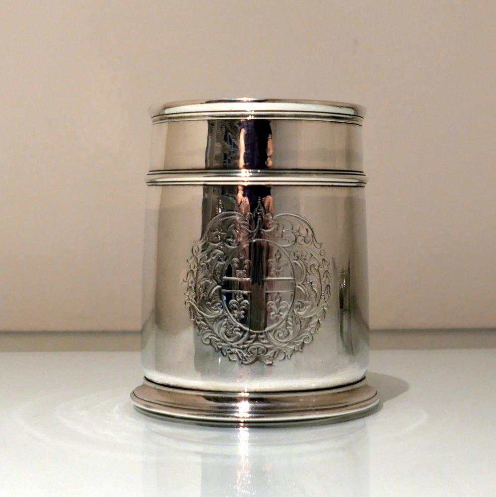 Britannia Standard Silver William III Britannia Silver Pint Mug London 1697 Benjamin Pyne For Sale