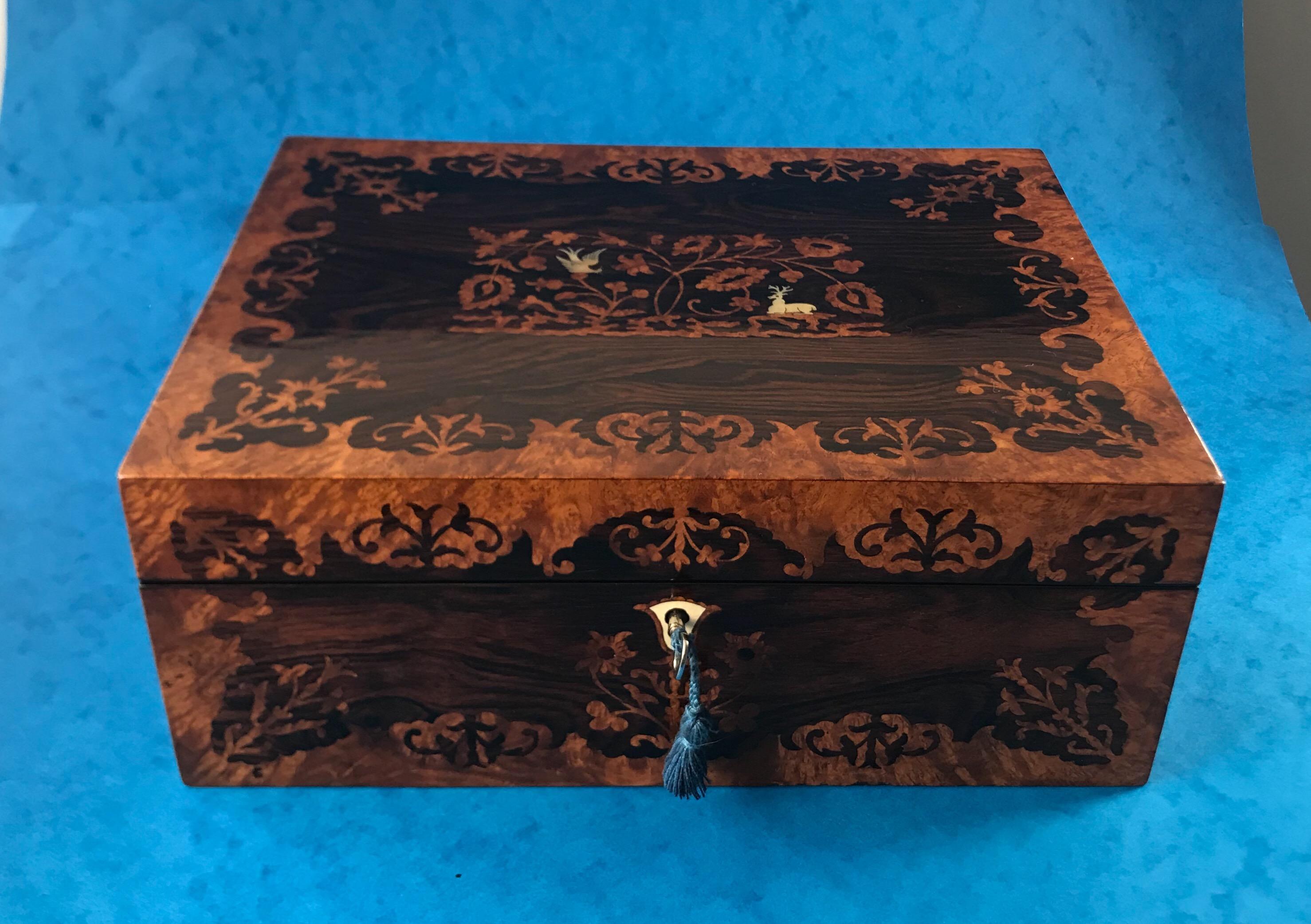 William IV 1830 pollard oak and Rosewood jewellery  box  1