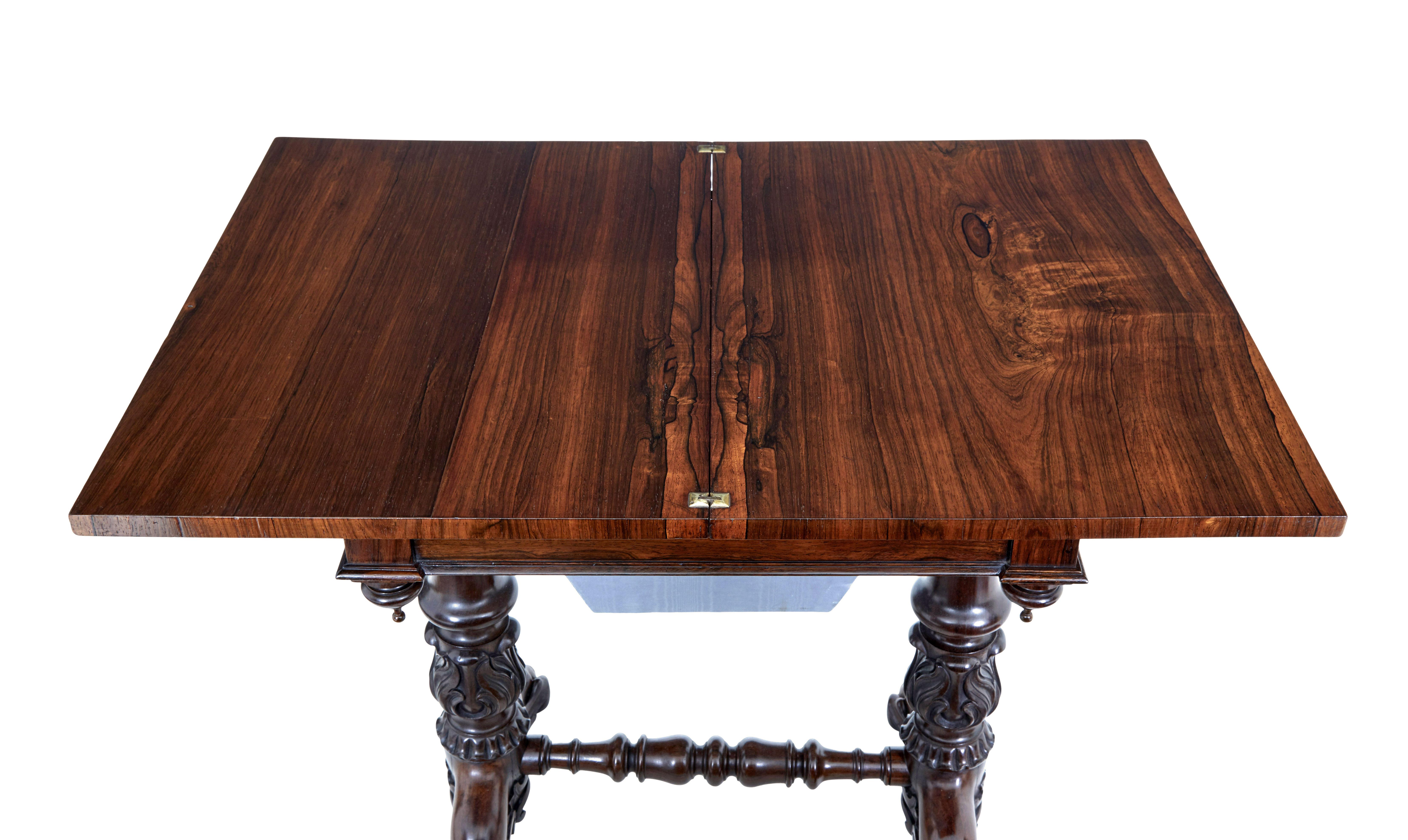 Table d'appoint en palissandre du XIXe siècle de William IV en vente 2