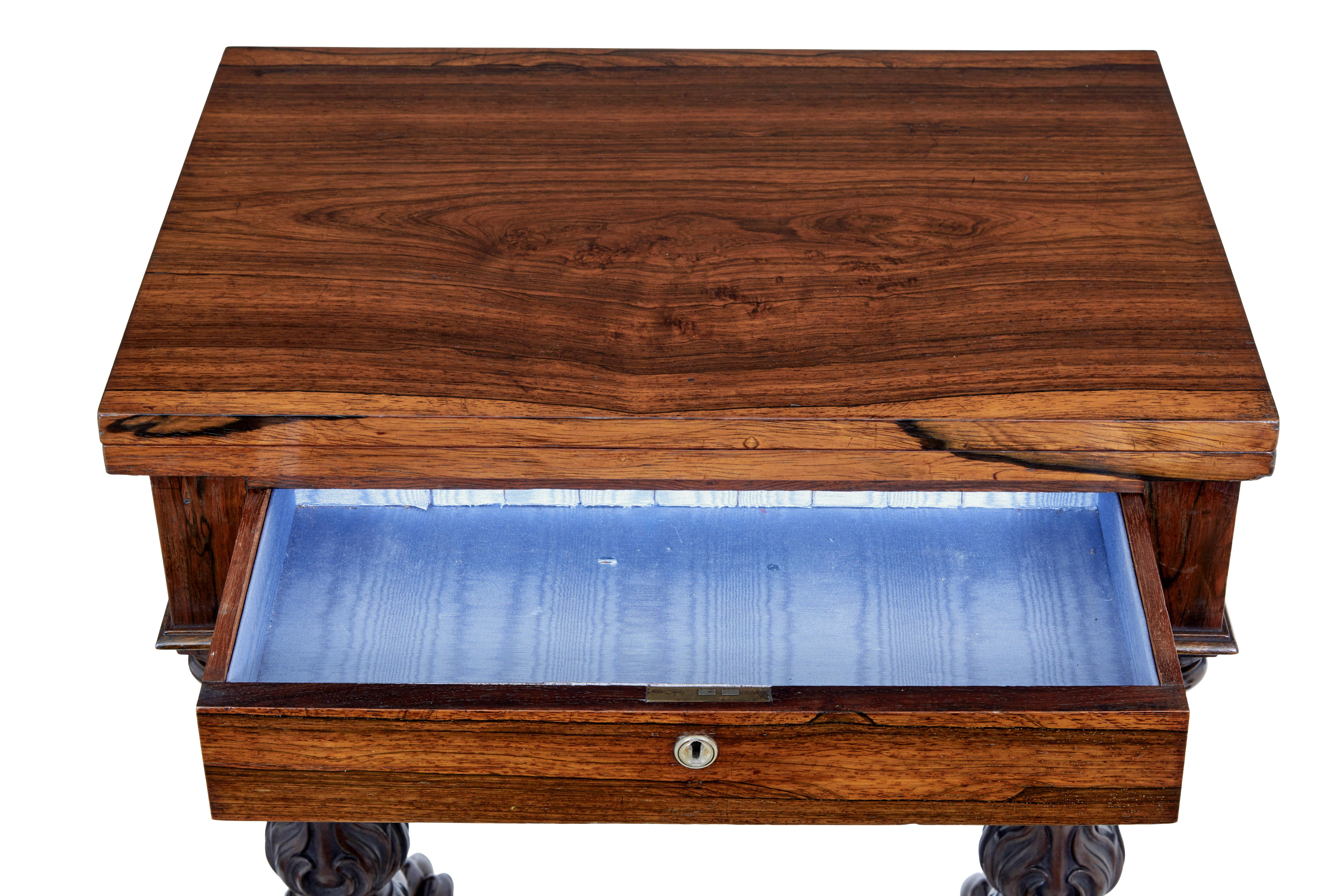 Table d'appoint en palissandre du XIXe siècle de William IV en vente 3