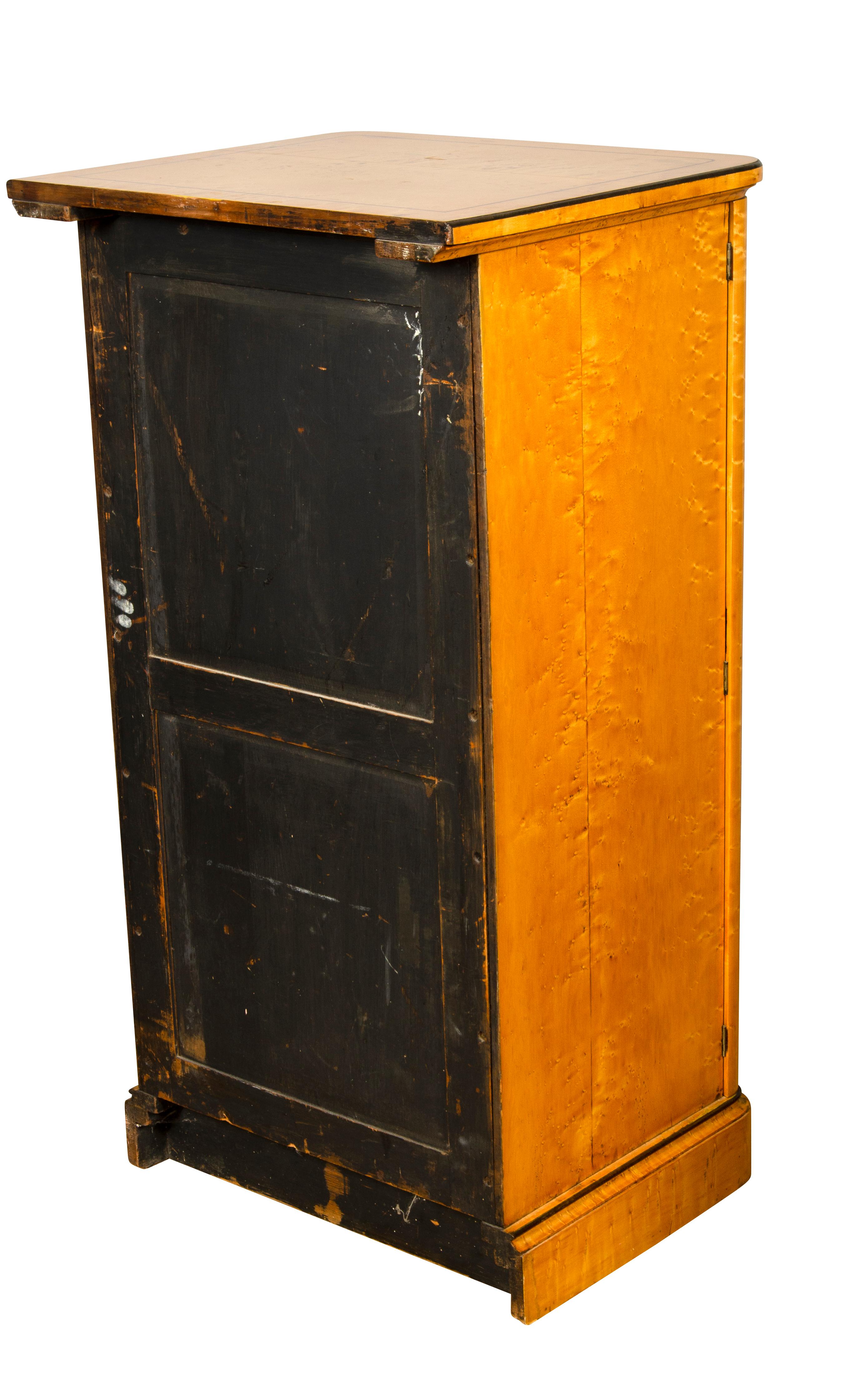 Baúl Wellington de arce ojo de pájaro William IV de Holland & Sons en venta 1
