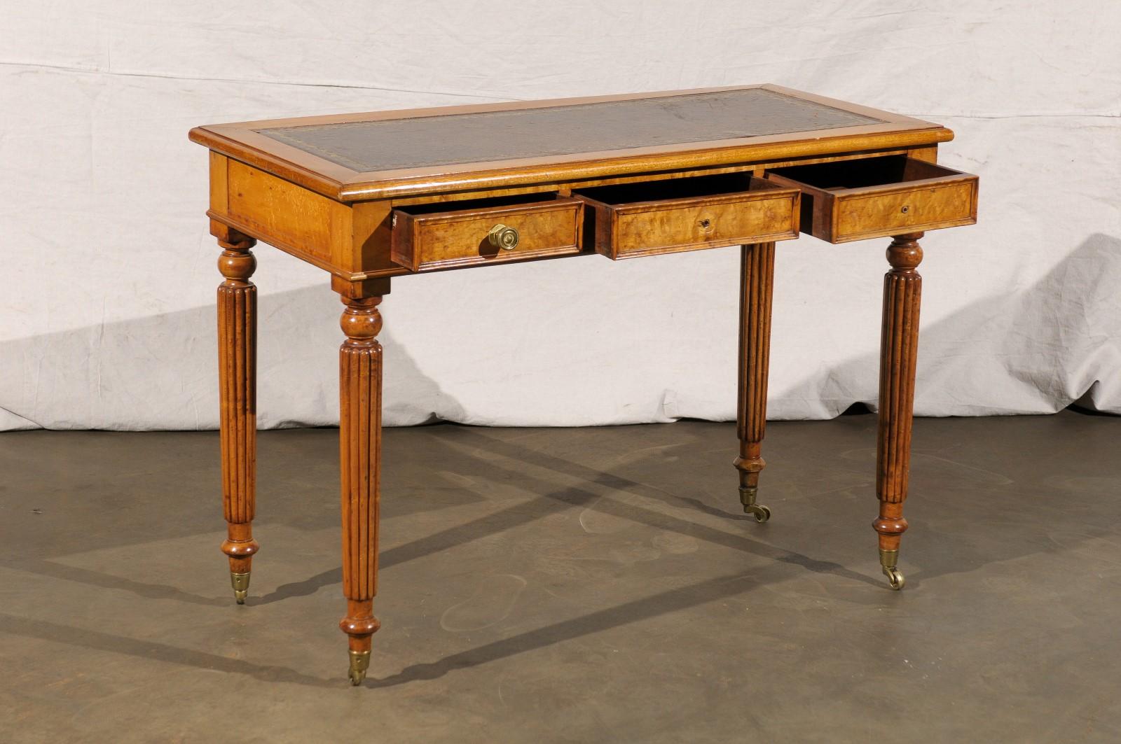 William IV Bird's-Eye Maple Writing Table Desk with Leather Top, circa 1840s 2