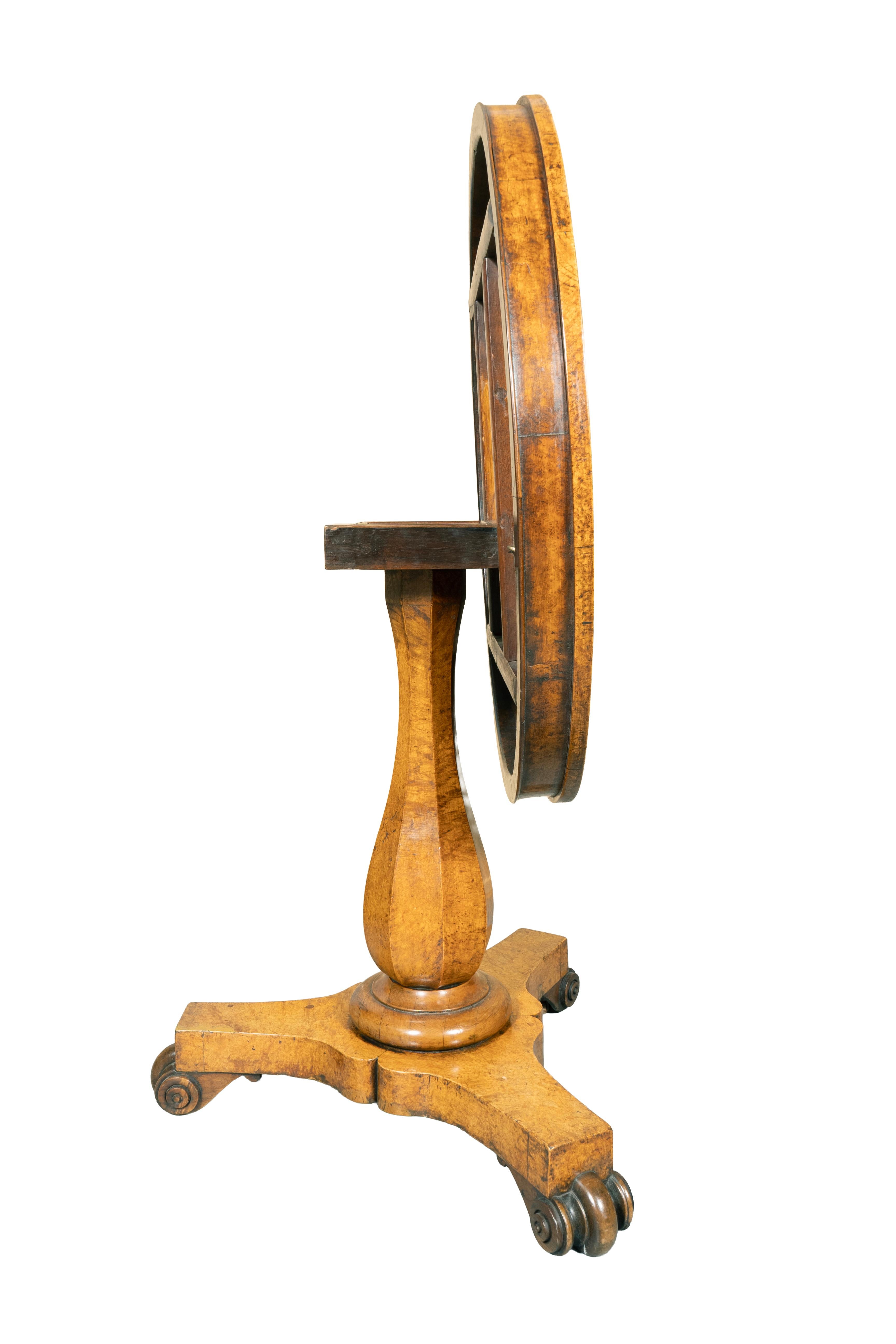 Anglais Table centrale en loupe d'orme et ébène William IV en vente