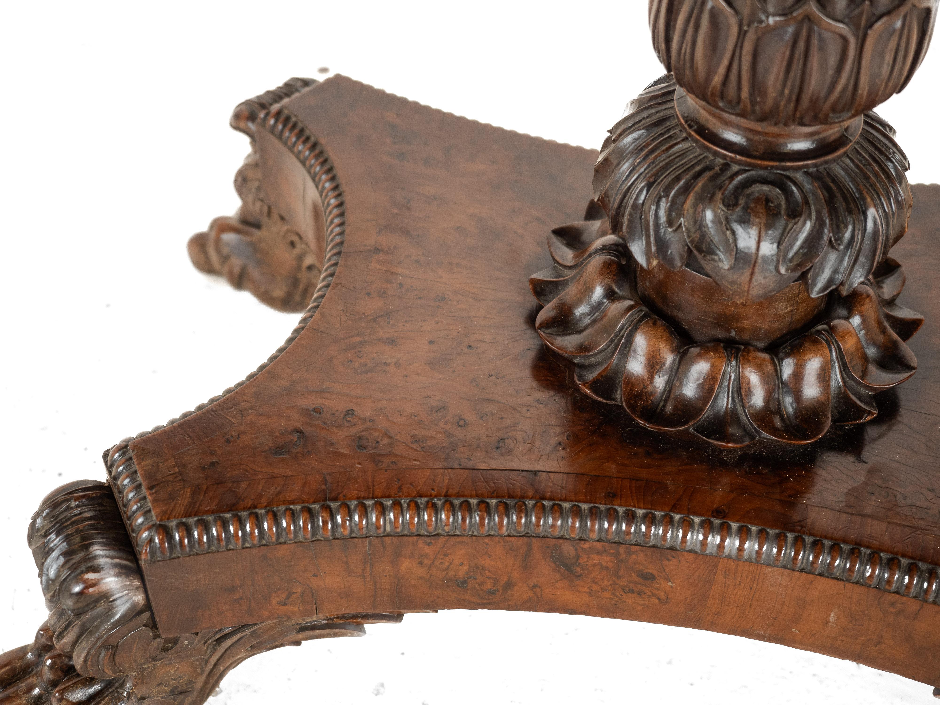 William IV Burr Yew Wood Card Table with Carved Lion Paw Base, c.1830 (Scottish) For Sale 12