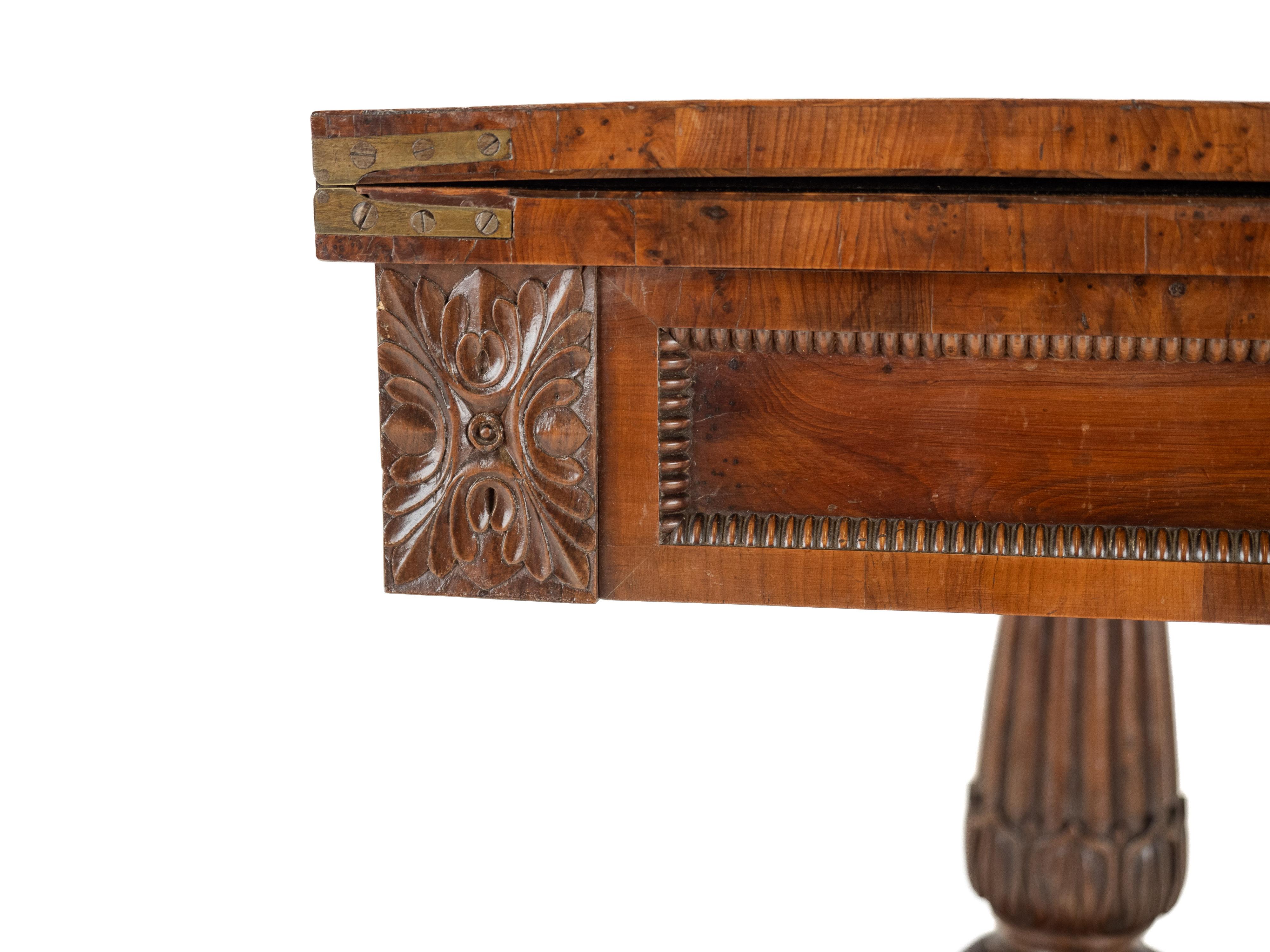 William IV Burr Yew Wood Card Table with Carved Lion Paw Base, c.1830 (Scottish) For Sale 16