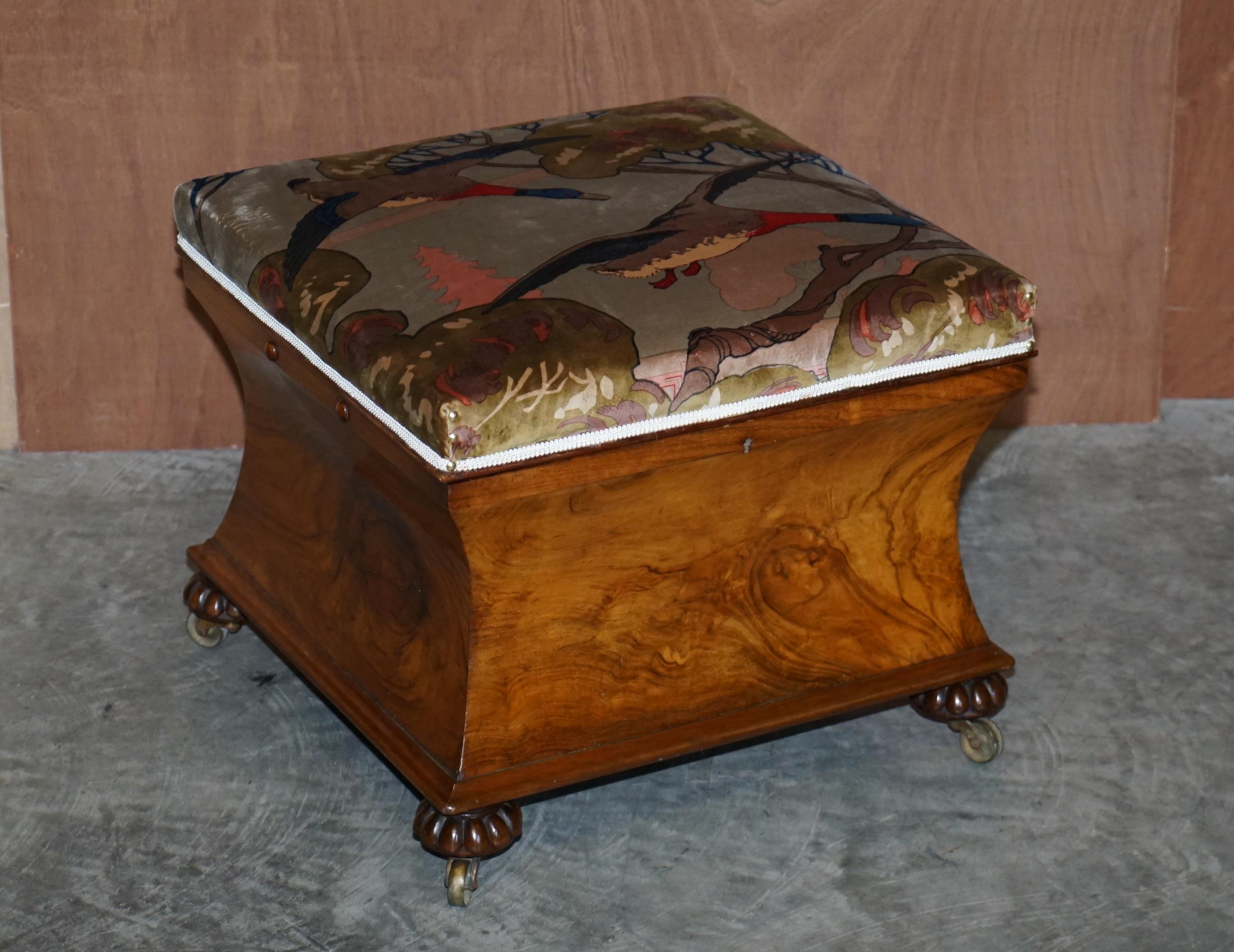 We are delighted to offer for sale this exquisite, fully restored William IV 1830 Burr & Burl Walnut ottoman footstool with Mulberry Flying Ducks silk velvet upholstery 

A well made and good looking traditional William IV Country House Ottoman.