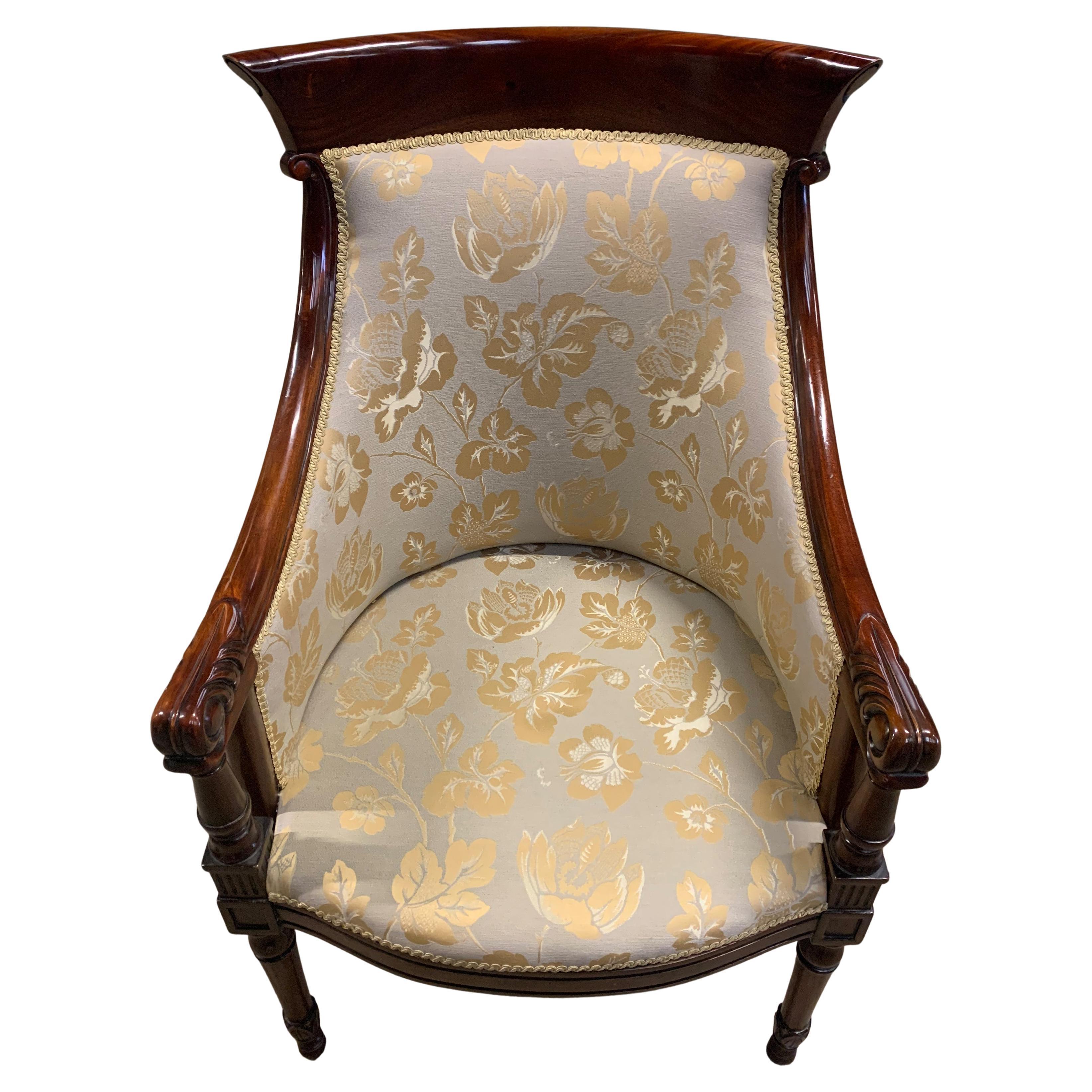 British William IV Design Polished Mahogany Armchair With Cream Damask Floral Upholstery For Sale