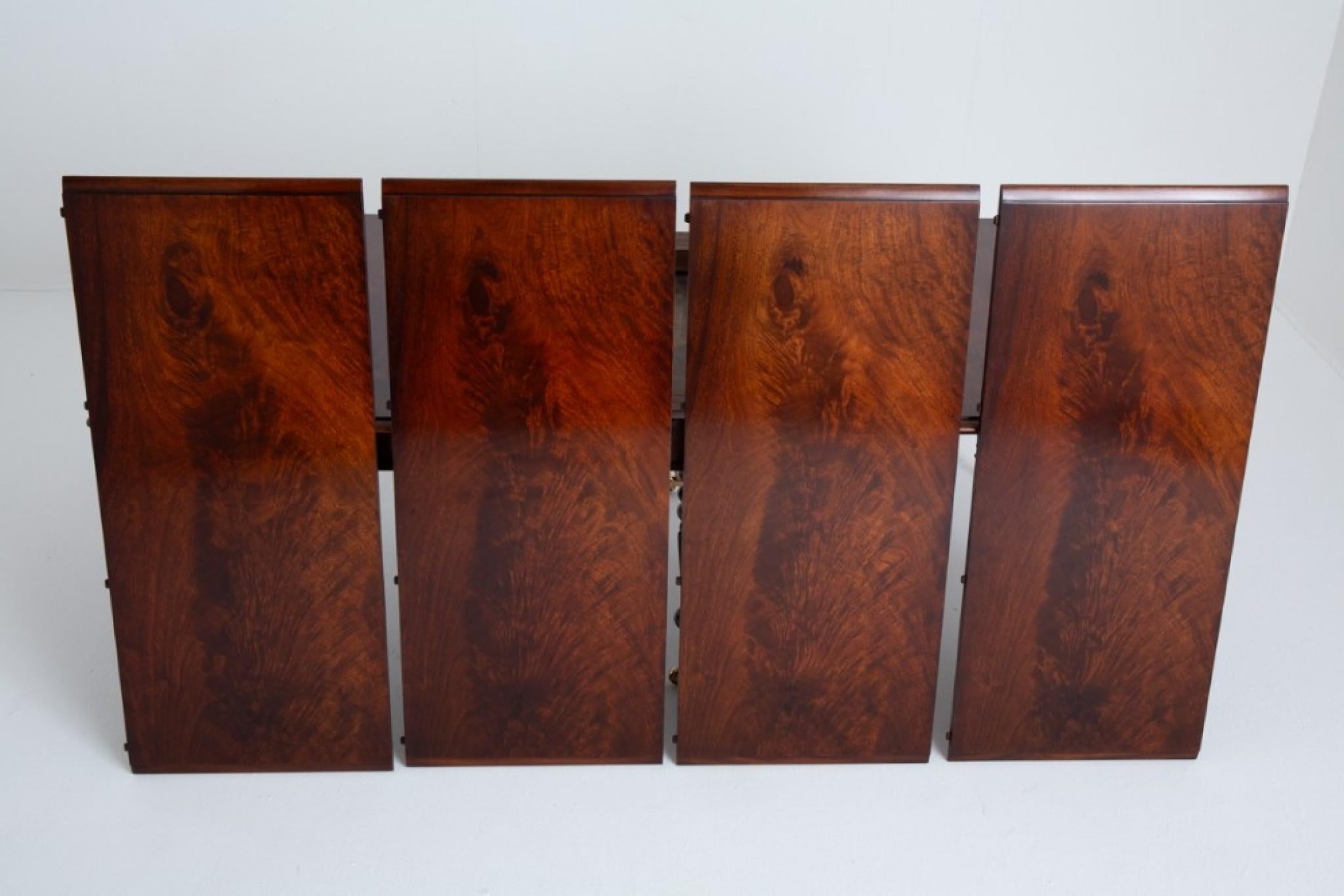 Table de salle à manger William IV extensible à 14 mers 19ème siècle en vente 5