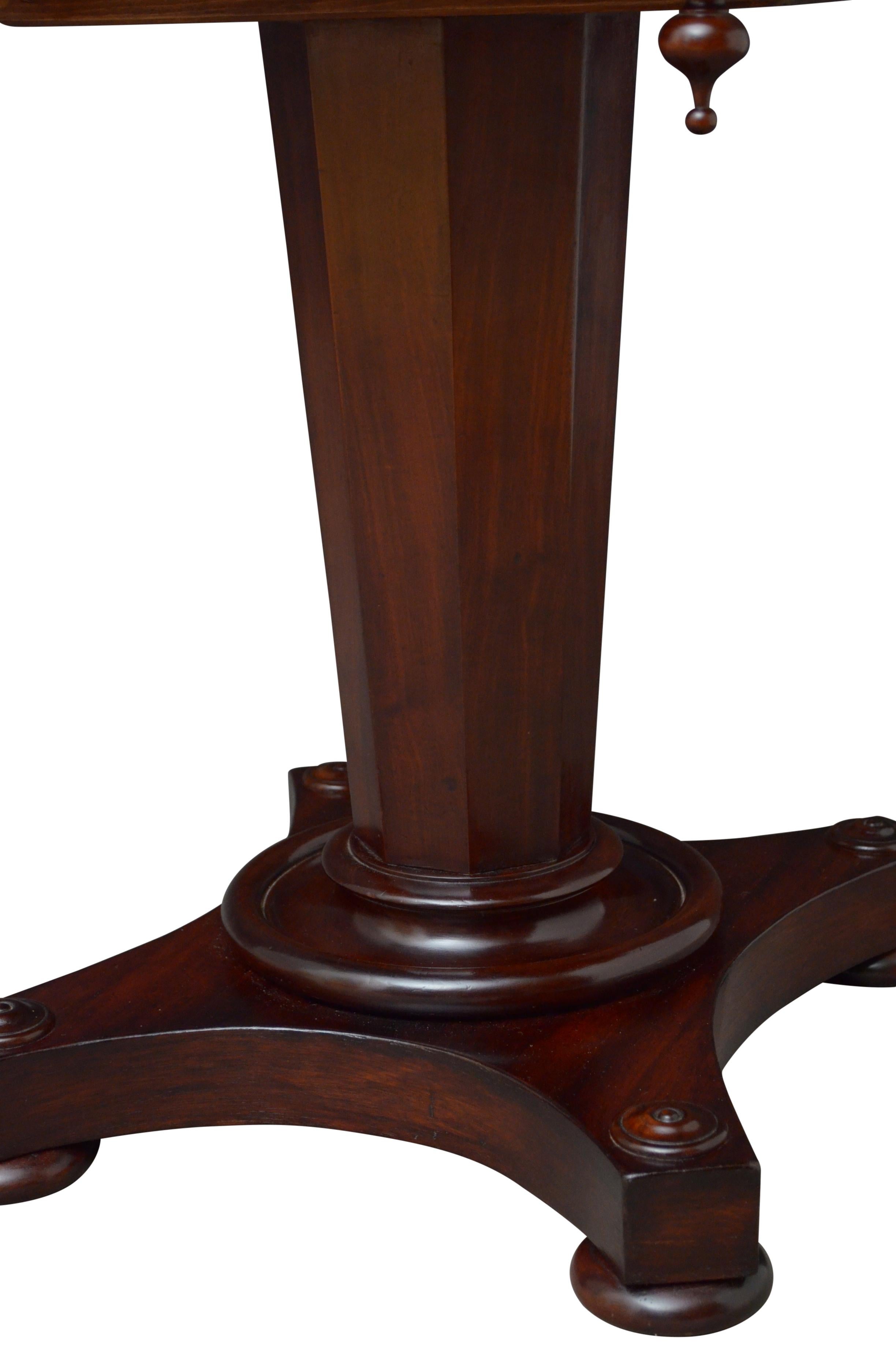 William IV / Early Victorian Mahogany Drop Leaf Table For Sale 3