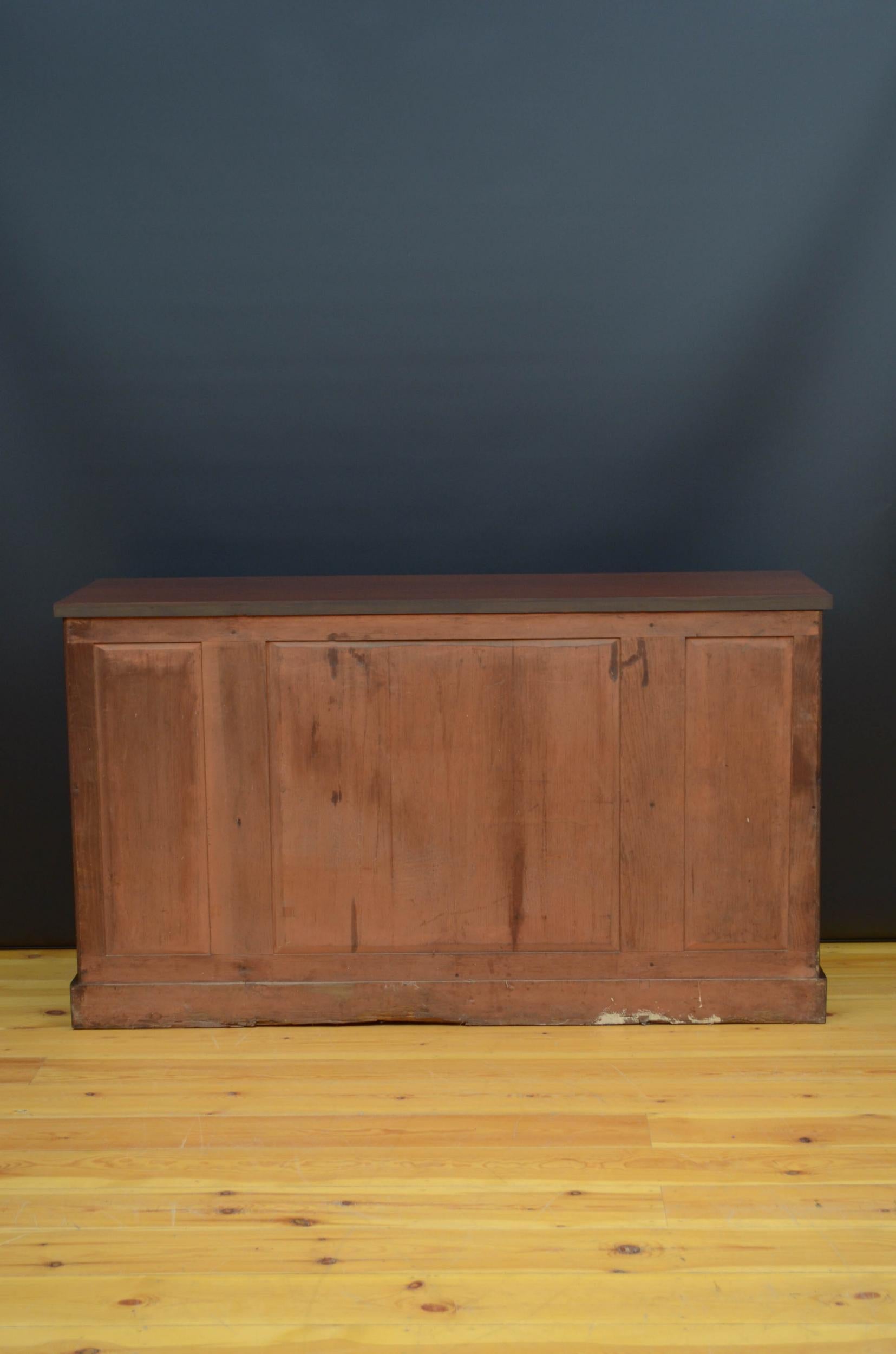 William IV / Early Victorian Sideboard in Mahogany 12