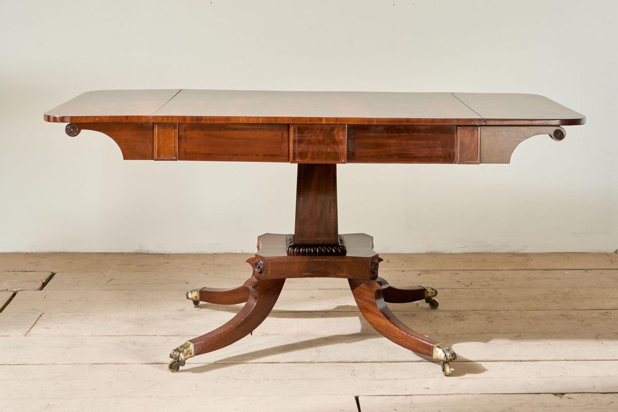 Mesa de sofá abatible de caoba William IV Flame Caoba en venta