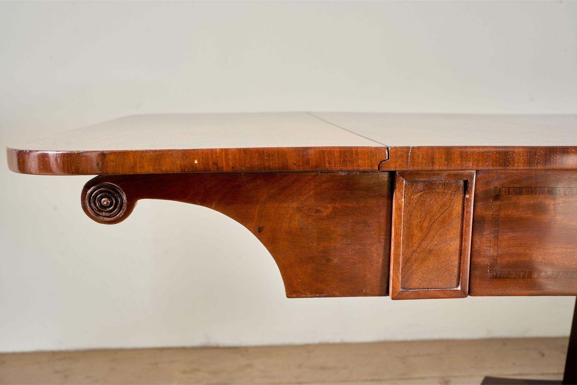 Mesa de sofá abatible de caoba William IV Flame en venta 1