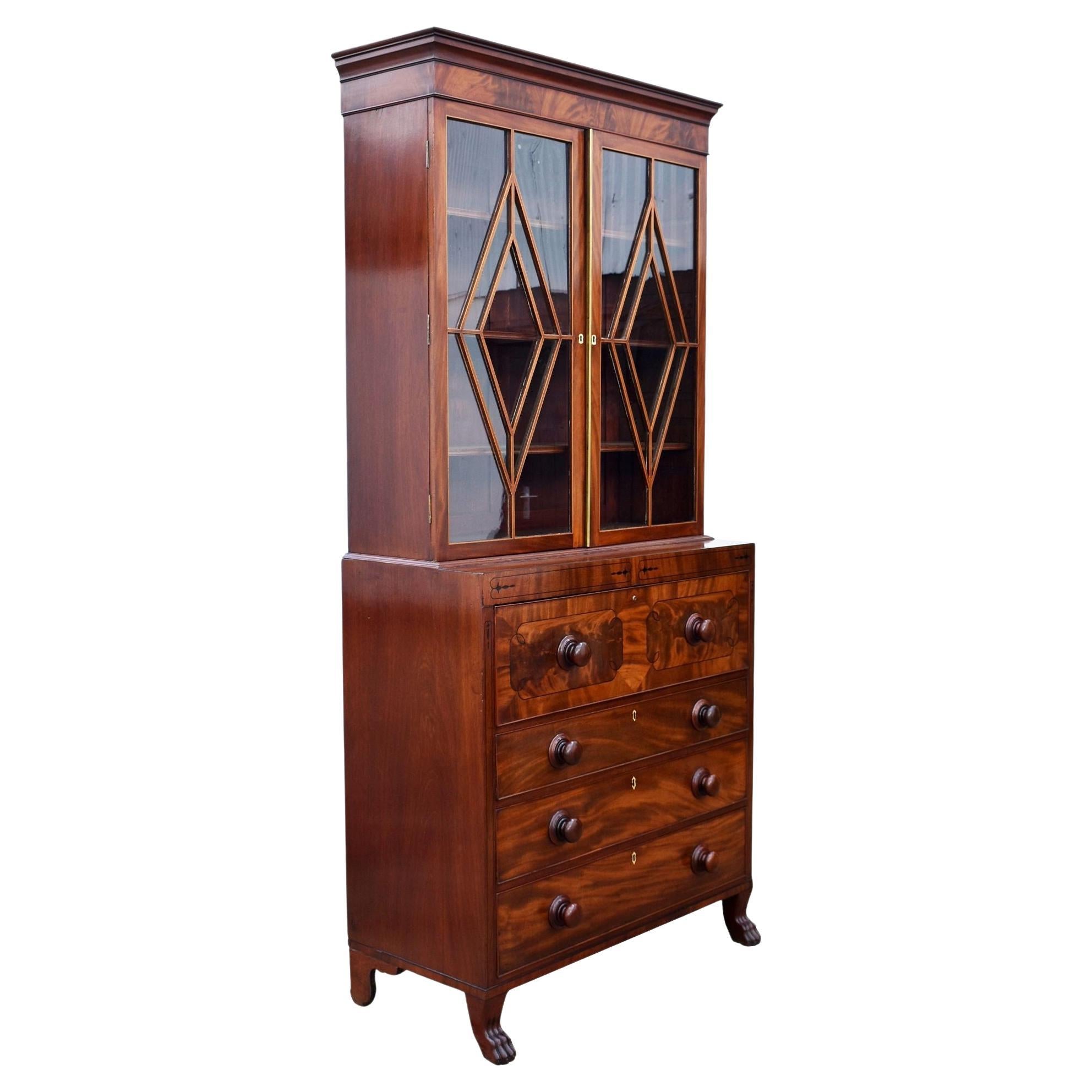 William IV. Sekretär Bücherregal aus geflammtem Mahagoni im Angebot