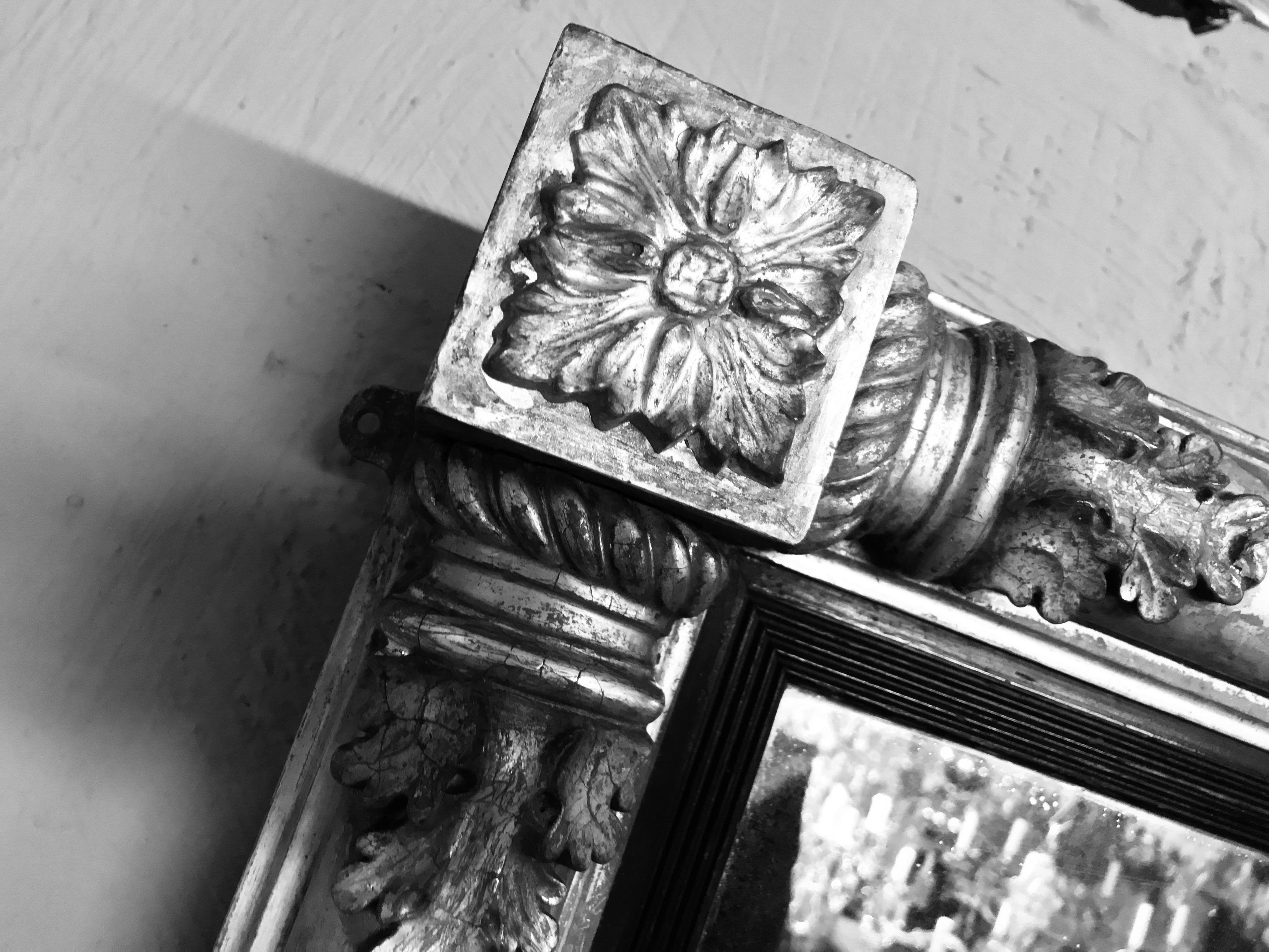 Mid-19th Century William IV Giltwood Overmantel Mirror